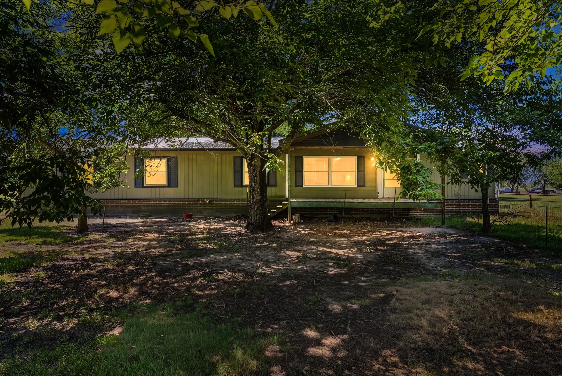 Single Family Residence For Sale in Mc Lennan County , 252 Blackland Road, Riesel, Texas 76682, 4 Bedroom, 3 Bathroom, 2 Garage spaces, 2,128 Sqft, built in 1997, mls#21343840, Real Estate Agent in Riesel, Homes For Sale in Mc Lennan county, Homes For Sale in Riesel, Realtor in Riesel Texas, Real Estate Brokerage Independent Realty Texas, Luminita Cordes Realtor