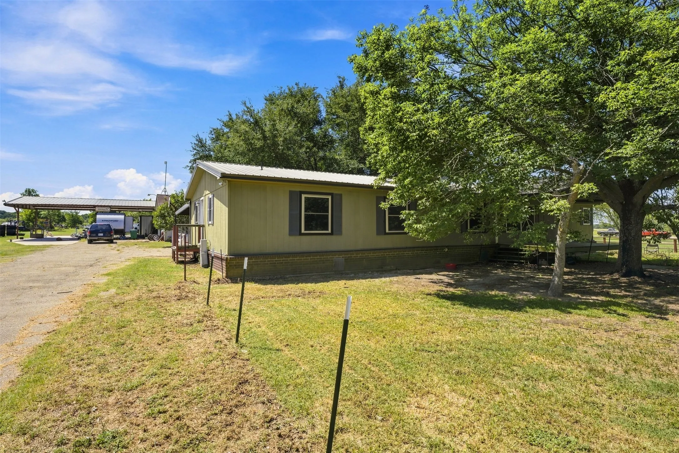 Single Family Residence For Sale in Mc Lennan County , 252 Blackland Road, Riesel, Texas 76682, 4 Bedroom, 3 Bathroom, 2 Garage spaces, 2,128 Sqft, built in 1997, mls#21343840, Real Estate Agent in Riesel, Homes For Sale in Mc Lennan county, Homes For Sale in Riesel, Realtor in Riesel Texas, Real Estate Brokerage Independent Realty Texas, Luminita Cordes Realtor