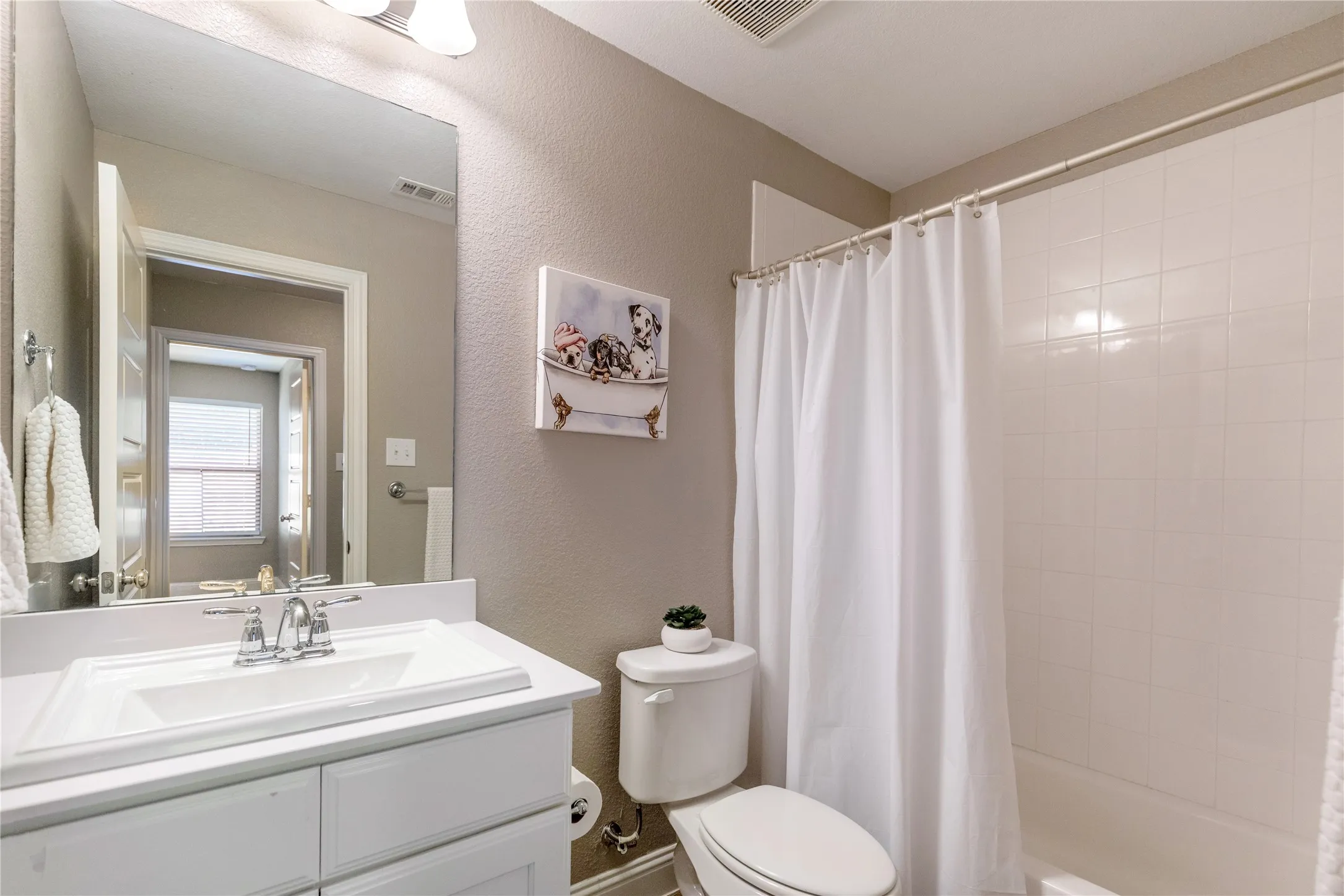 Single Family Residence For Sale in Tarrant County , 3136 Sangria Lane, Fort Worth, Texas 76177, 3 Bedroom, 2 Bathroom, 2 Garage spaces, 1,736 Sqft, built in 2017, mls#21342412, Real Estate Agent in Fort Worth, Homes For Sale in Tarrant county, Homes For Sale in Fort Worth, Realtor in Fort Worth Texas, Real Estate Brokerage Independent Realty Texas, Luminita Cordes Realtor