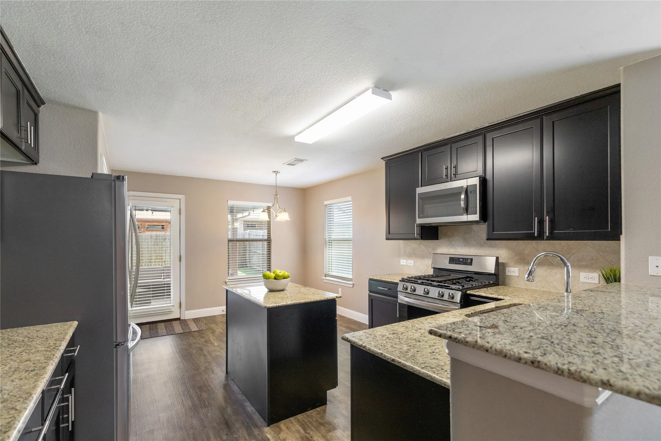 Single Family Residence For Sale in Tarrant County , 3136 Sangria Lane, Fort Worth, Texas 76177, 3 Bedroom, 2 Bathroom, 2 Garage spaces, 1,736 Sqft, built in 2017, mls#21342412, Real Estate Agent in Fort Worth, Homes For Sale in Tarrant county, Homes For Sale in Fort Worth, Realtor in Fort Worth Texas, Real Estate Brokerage Independent Realty Texas, Luminita Cordes Realtor