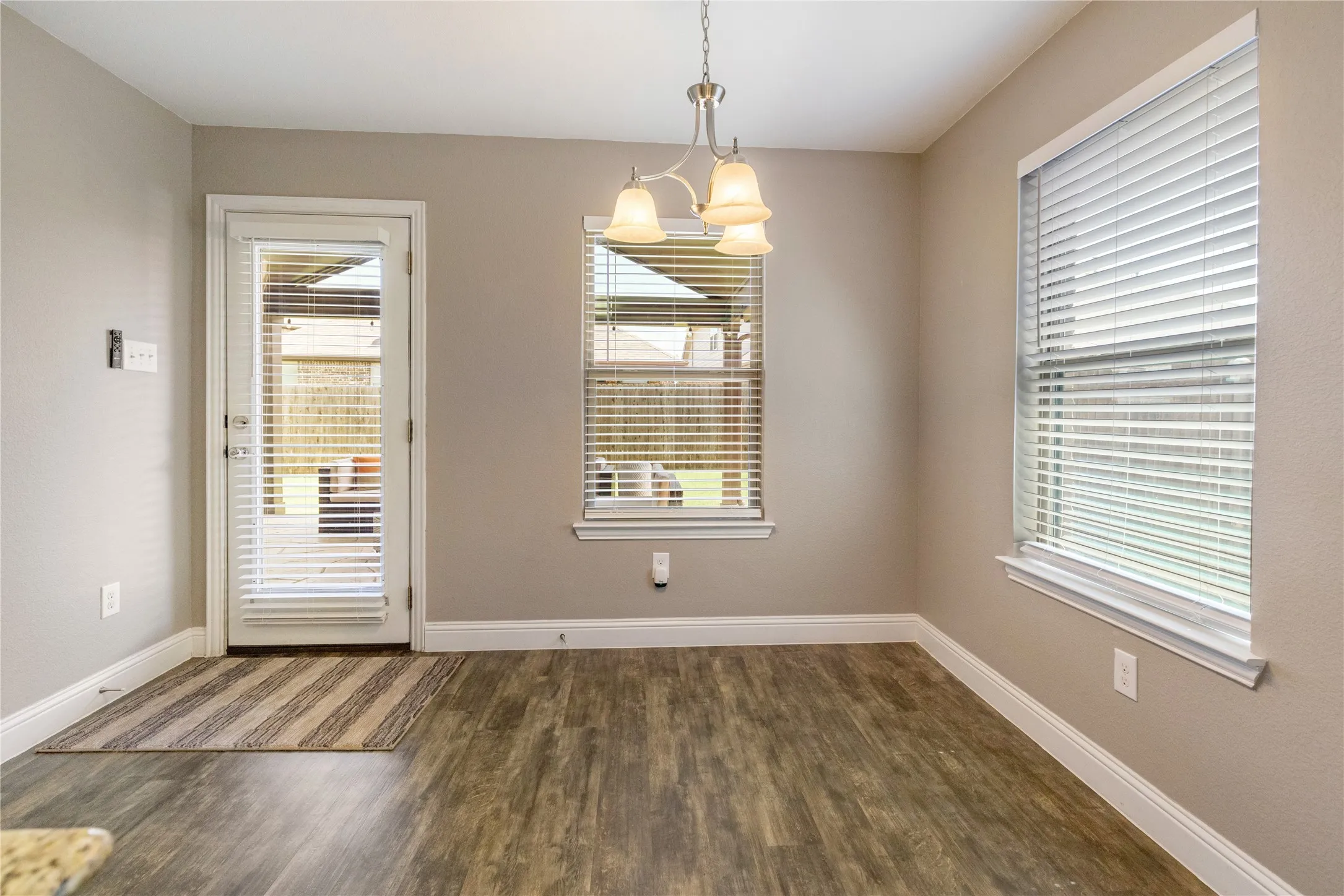 Single Family Residence For Sale in Tarrant County , 3136 Sangria Lane, Fort Worth, Texas 76177, 3 Bedroom, 2 Bathroom, 2 Garage spaces, 1,736 Sqft, built in 2017, mls#21342412, Real Estate Agent in Fort Worth, Homes For Sale in Tarrant county, Homes For Sale in Fort Worth, Realtor in Fort Worth Texas, Real Estate Brokerage Independent Realty Texas, Luminita Cordes Realtor