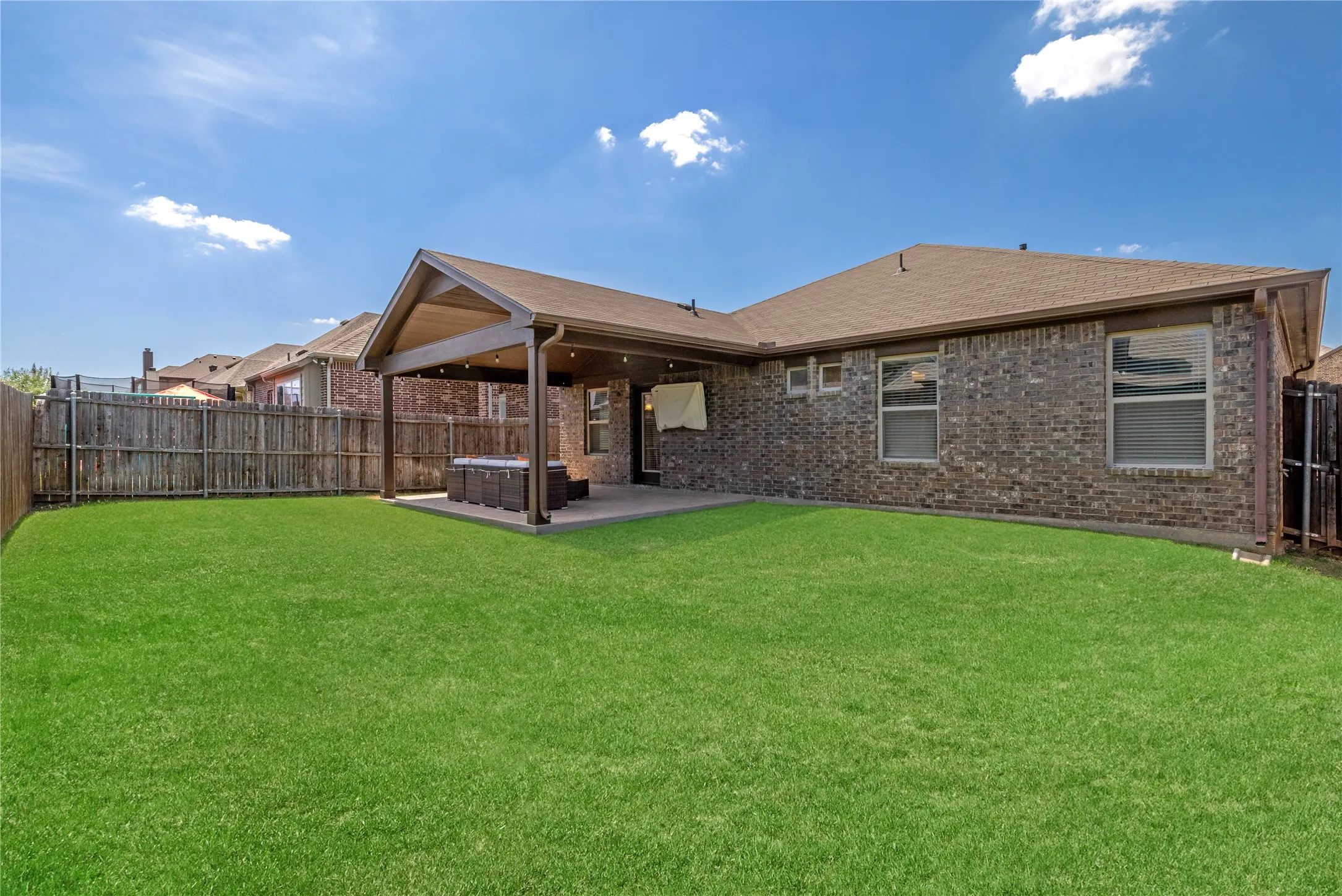 Single Family Residence For Sale in Tarrant County , 3136 Sangria Lane, Fort Worth, Texas 76177, 3 Bedroom, 2 Bathroom, 2 Garage spaces, 1,736 Sqft, built in 2017, mls#21342412, Real Estate Agent in Fort Worth, Homes For Sale in Tarrant county, Homes For Sale in Fort Worth, Realtor in Fort Worth Texas, Real Estate Brokerage Independent Realty Texas, Luminita Cordes Realtor