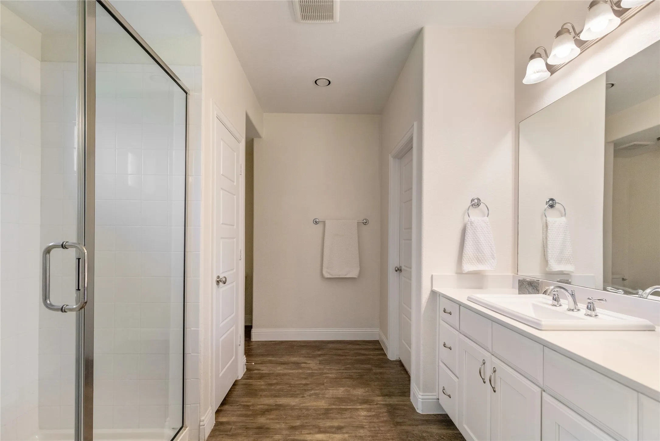 Single Family Residence For Sale in Tarrant County , 3136 Sangria Lane, Fort Worth, Texas 76177, 3 Bedroom, 2 Bathroom, 2 Garage spaces, 1,736 Sqft, built in 2017, mls#21342412, Real Estate Agent in Fort Worth, Homes For Sale in Tarrant county, Homes For Sale in Fort Worth, Realtor in Fort Worth Texas, Real Estate Brokerage Independent Realty Texas, Luminita Cordes Realtor