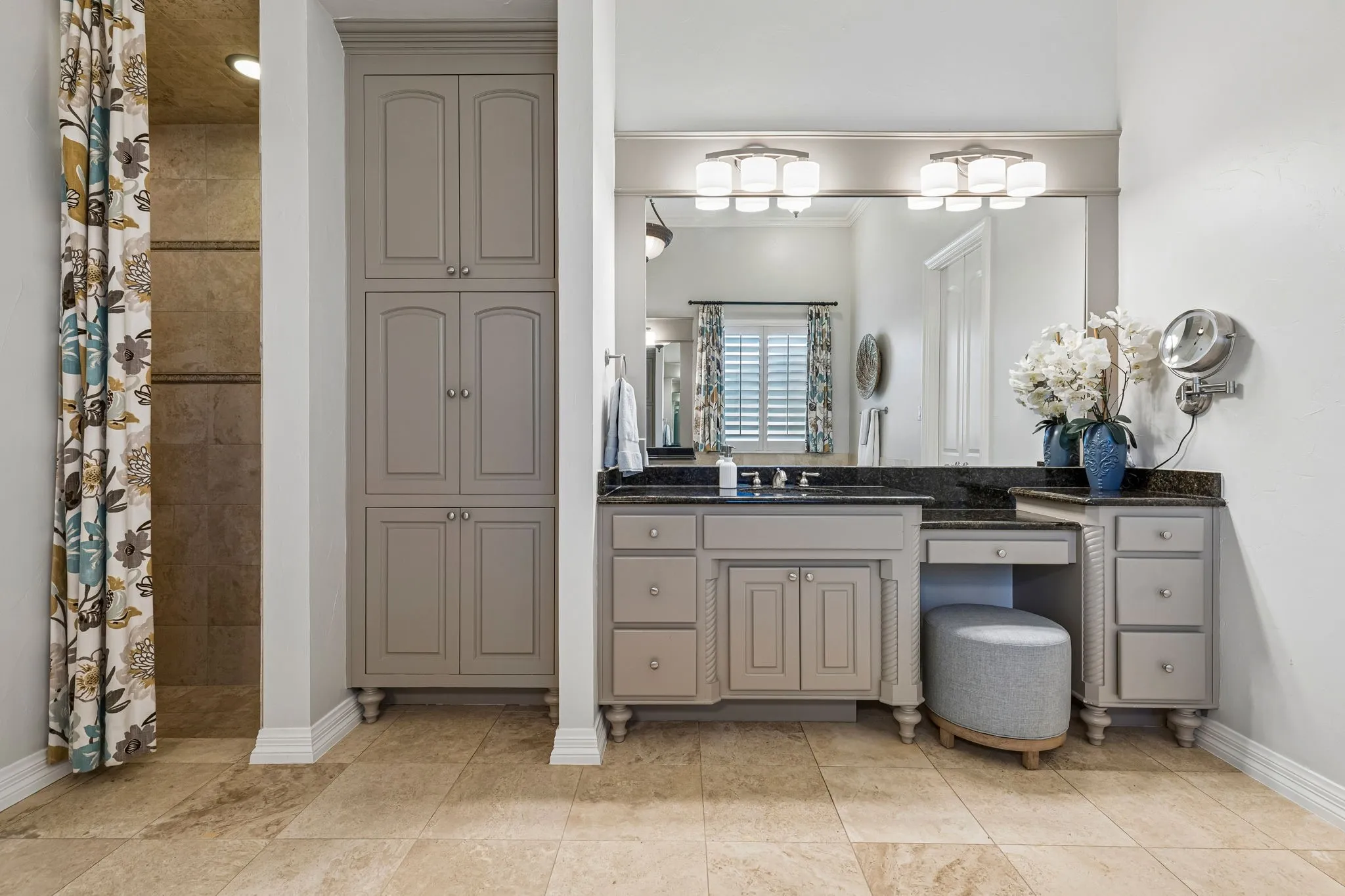 Single Family Residence For Sale in Tarrant County , 3001 LOCH MEADOW Court, Southlake, Texas 76092, 5 Bedroom, 6 Bathroom, 4 Garage spaces, 6,050 Sqft, built in 2003, mls#21345445, Real Estate Agent in Southlake, Homes For Sale in Tarrant county, Homes For Sale in Southlake, Realtor in Southlake Texas, Real Estate Brokerage Independent Realty Texas, Luminita Cordes Realtor