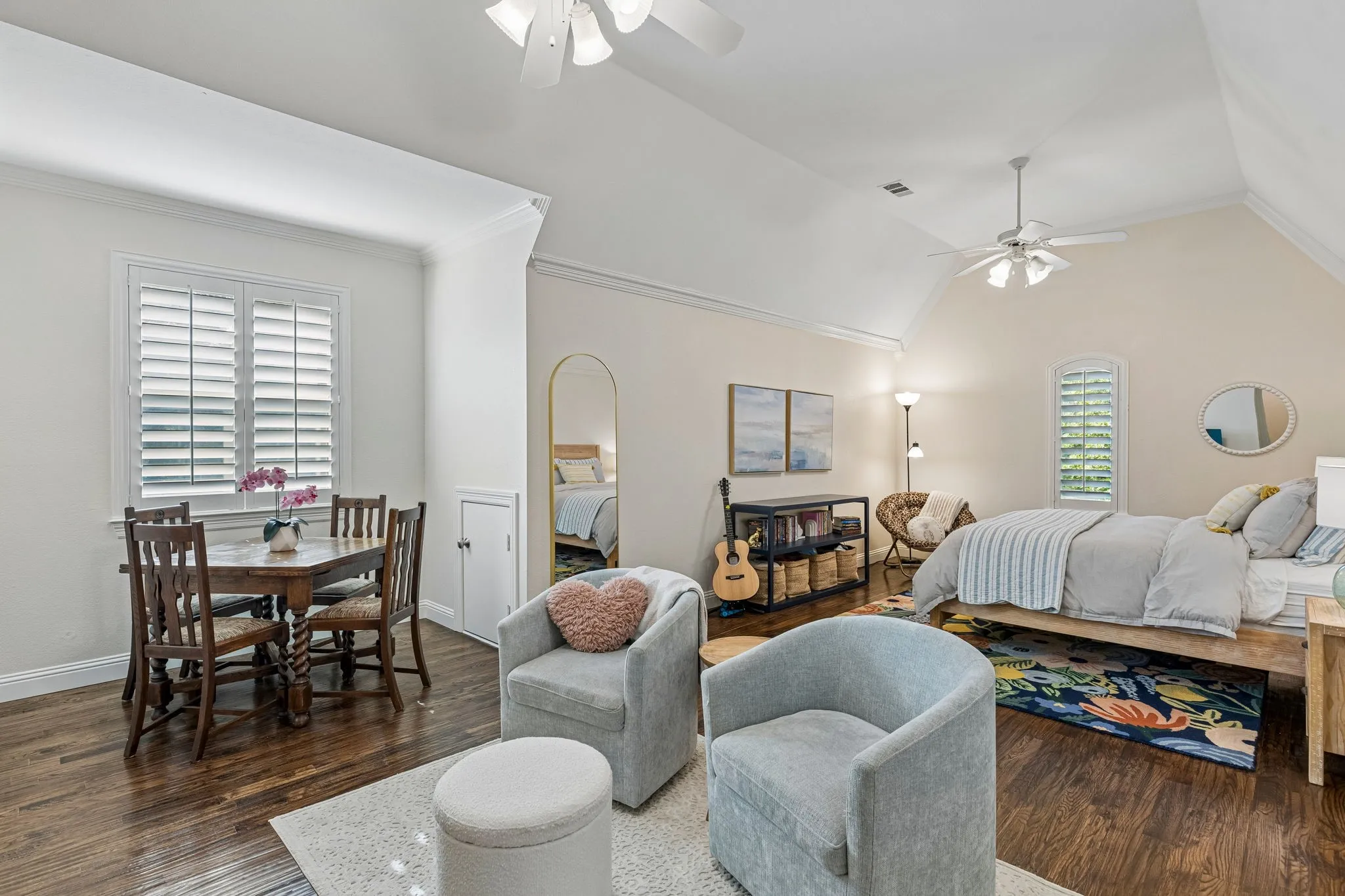 Single Family Residence For Sale in Tarrant County , 3001 LOCH MEADOW Court, Southlake, Texas 76092, 5 Bedroom, 6 Bathroom, 4 Garage spaces, 6,050 Sqft, built in 2003, mls#21345445, Real Estate Agent in Southlake, Homes For Sale in Tarrant county, Homes For Sale in Southlake, Realtor in Southlake Texas, Real Estate Brokerage Independent Realty Texas, Luminita Cordes Realtor