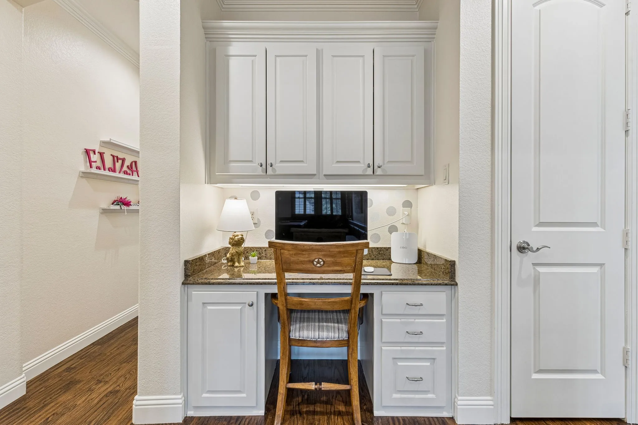 Single Family Residence For Sale in Tarrant County , 3001 LOCH MEADOW Court, Southlake, Texas 76092, 5 Bedroom, 6 Bathroom, 4 Garage spaces, 6,050 Sqft, built in 2003, mls#21345445, Real Estate Agent in Southlake, Homes For Sale in Tarrant county, Homes For Sale in Southlake, Realtor in Southlake Texas, Real Estate Brokerage Independent Realty Texas, Luminita Cordes Realtor