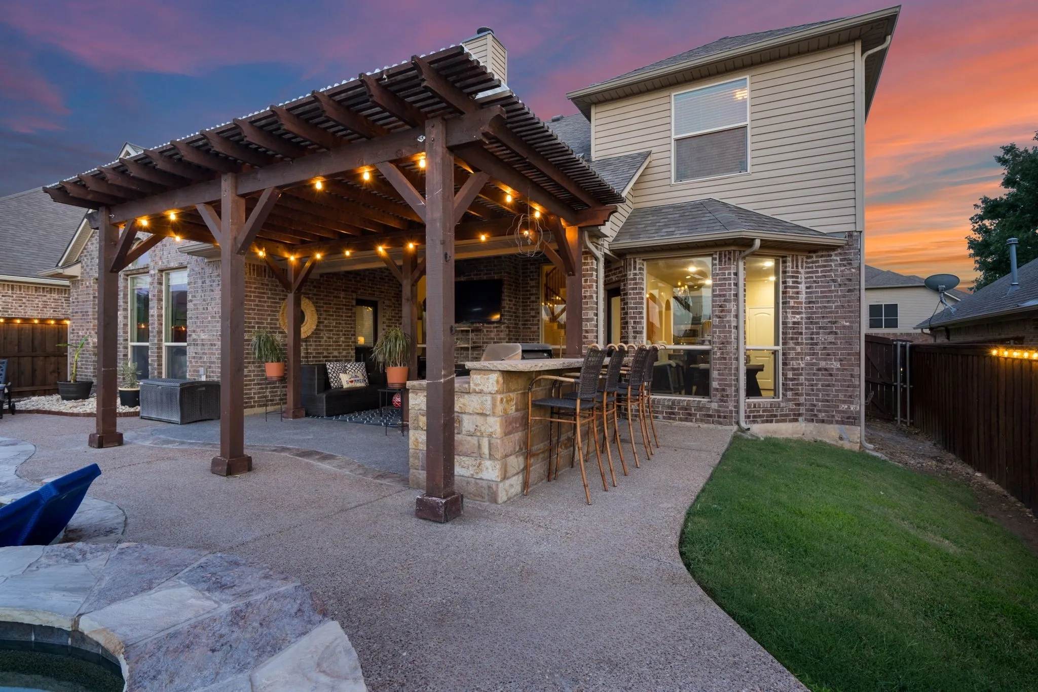 Single Family Residence For Sale in Tarrant County , 2613 Los Olivos Lane, Fort Worth, Texas 76131, 4 Bedroom, 4 Bathroom, 2 Garage spaces, 2,927 Sqft, built in 2009, Price $550,000, mls#21342719, Real Estate Agent in Fort Worth, Homes For Sale in Tarrant county, Homes For Sale in Fort Worth, Realtor in Fort Worth Texas, Real Estate Brokerage Independent Realty Texas, Luminita Cordes Realtor
