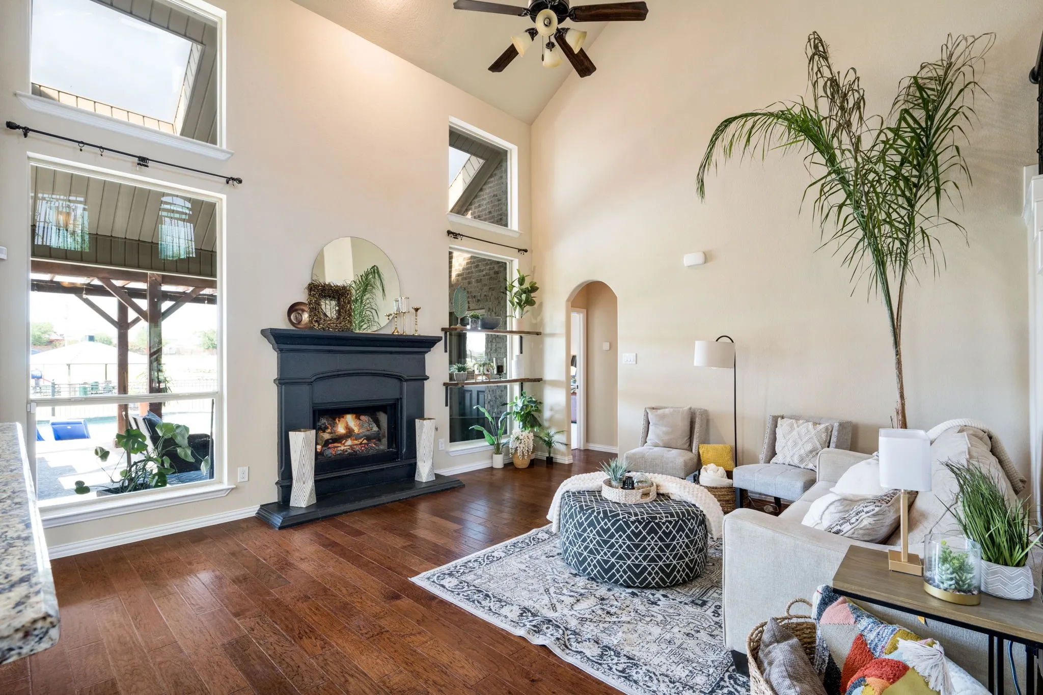 Single Family Residence For Sale in Tarrant County , 2613 Los Olivos Lane, Fort Worth, Texas 76131, 4 Bedroom, 4 Bathroom, 2 Garage spaces, 2,927 Sqft, built in 2009, Price $550,000, mls#21342719, Real Estate Agent in Fort Worth, Homes For Sale in Tarrant county, Homes For Sale in Fort Worth, Realtor in Fort Worth Texas, Real Estate Brokerage Independent Realty Texas, Luminita Cordes Realtor