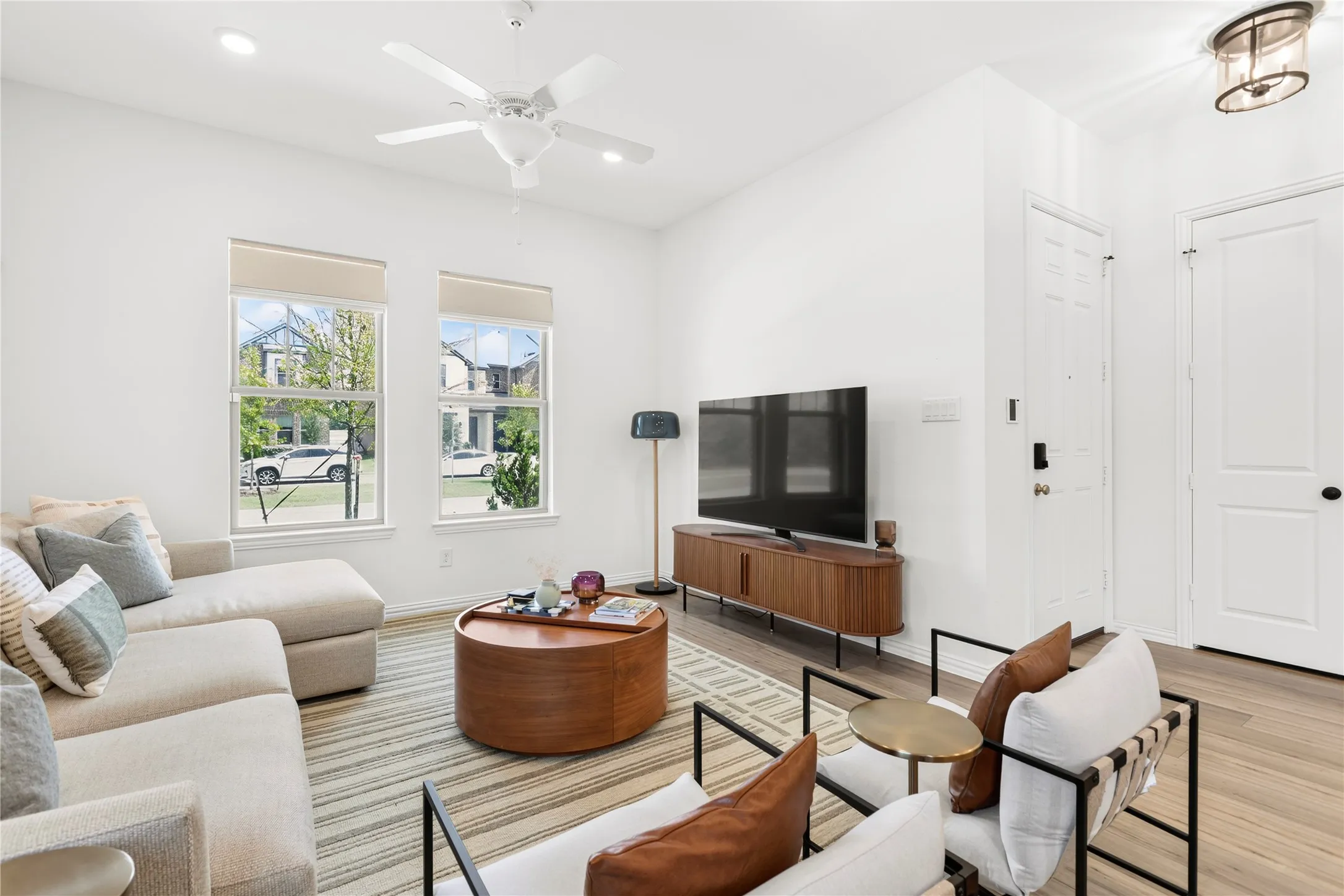 Townhouse For Sale in Dallas County , 6418 Baritone Court, Sachse, Texas 75048, 3 Bedroom, 3 Bathroom, 2 Garage spaces, 1,997 Sqft, built in 2024, mls#21345358, Real Estate Agent in Sachse, Homes For Sale in Dallas county, Homes For Sale in Sachse, Realtor in Sachse Texas, Real Estate Brokerage Independent Realty Texas, Luminita Cordes Realtor