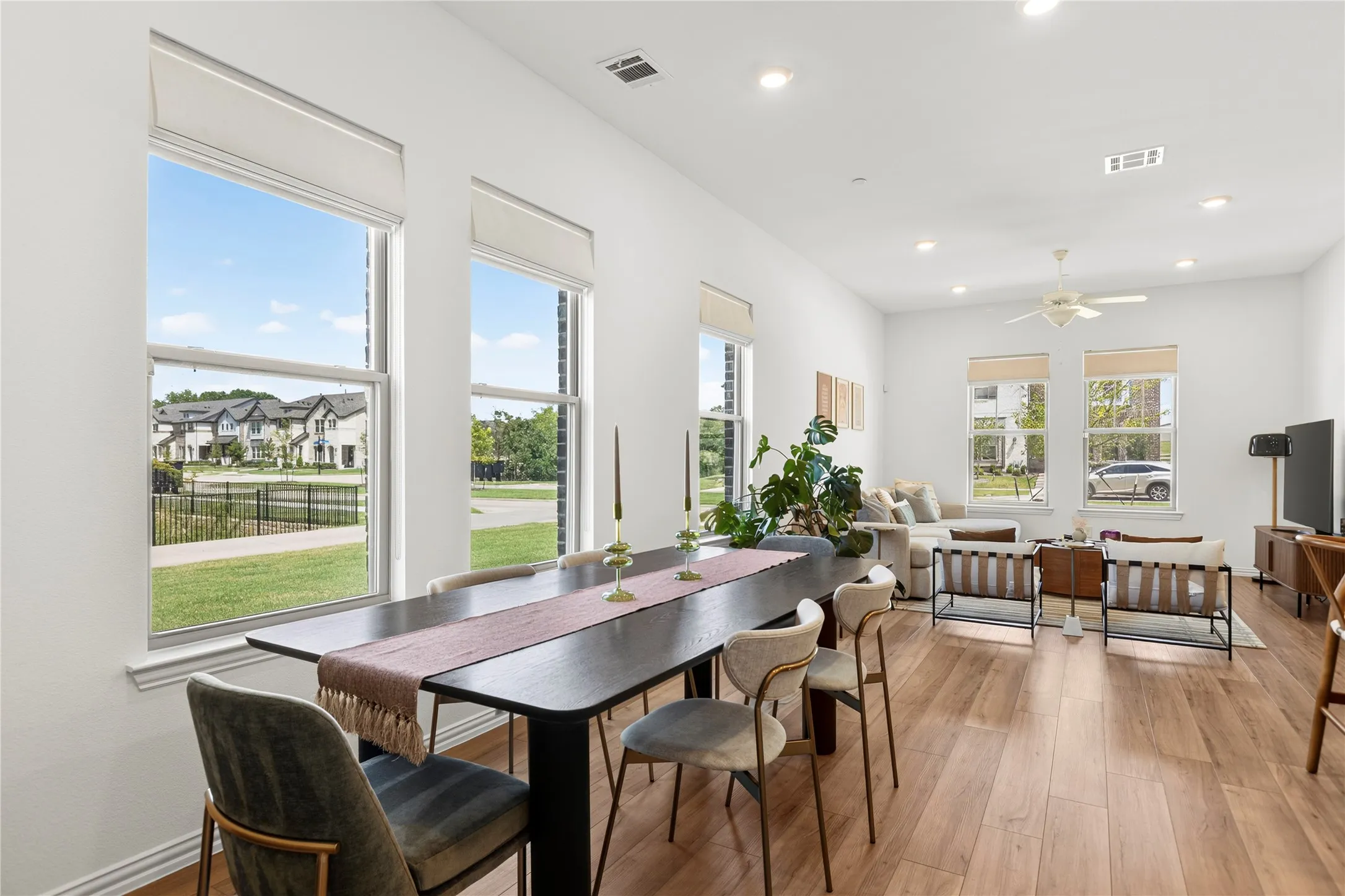 Townhouse For Sale in Dallas County , 6418 Baritone Court, Sachse, Texas 75048, 3 Bedroom, 3 Bathroom, 2 Garage spaces, 1,997 Sqft, built in 2024, mls#21345358, Real Estate Agent in Sachse, Homes For Sale in Dallas county, Homes For Sale in Sachse, Realtor in Sachse Texas, Real Estate Brokerage Independent Realty Texas, Luminita Cordes Realtor