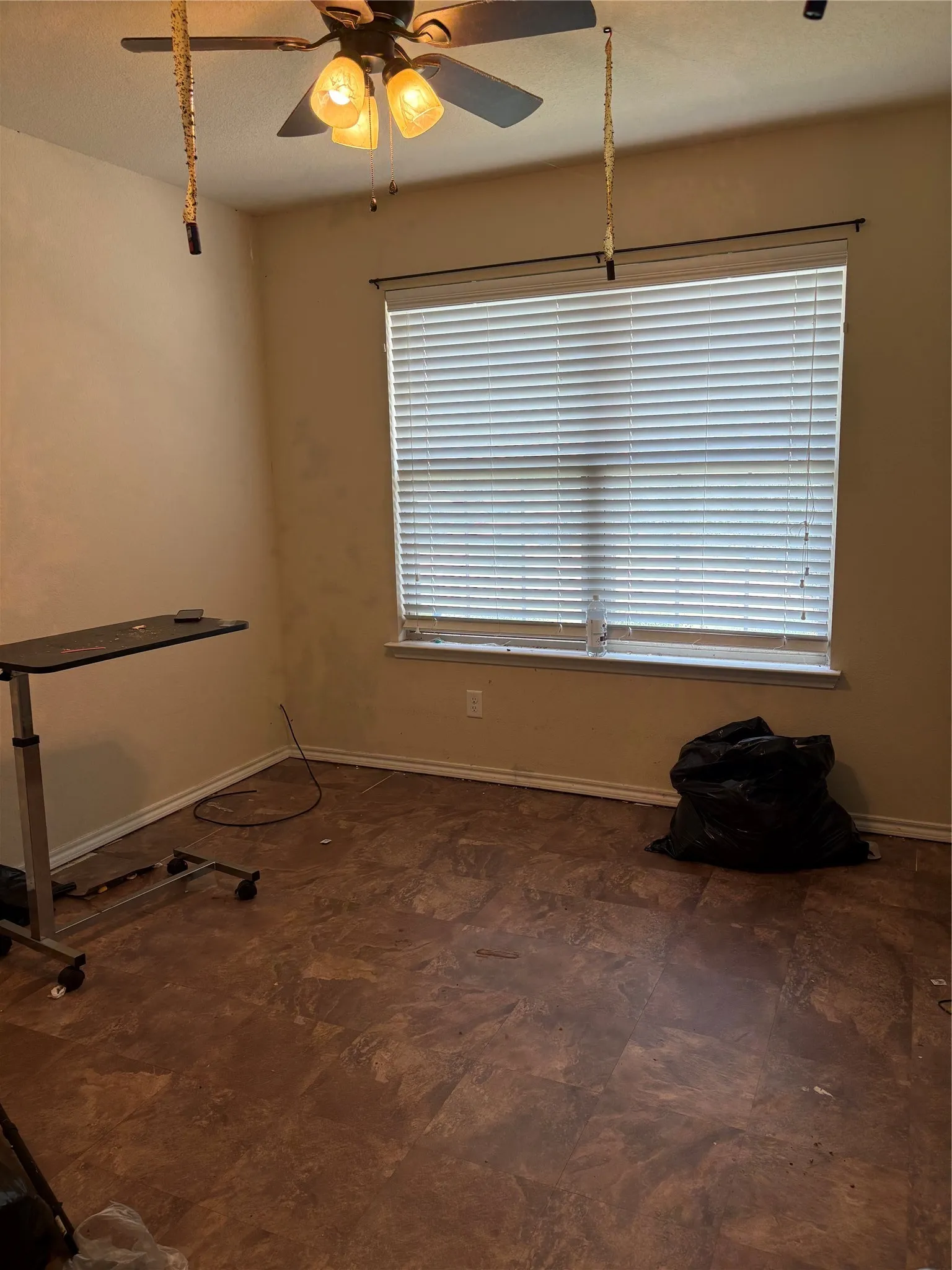 Single Family Residence For Sale in Parker County , 244 Walnut Bend Road, Springtown, Texas 76082, 4 Bedroom, 2 Bathroom, 2 Garage spaces, 1,595 Sqft, built in 2017, mls#21345528, Real Estate Agent in Springtown, Homes For Sale in Parker county, Homes For Sale in Springtown, Realtor in Springtown Texas, Real Estate Brokerage Independent Realty Texas, Luminita Cordes Realtor