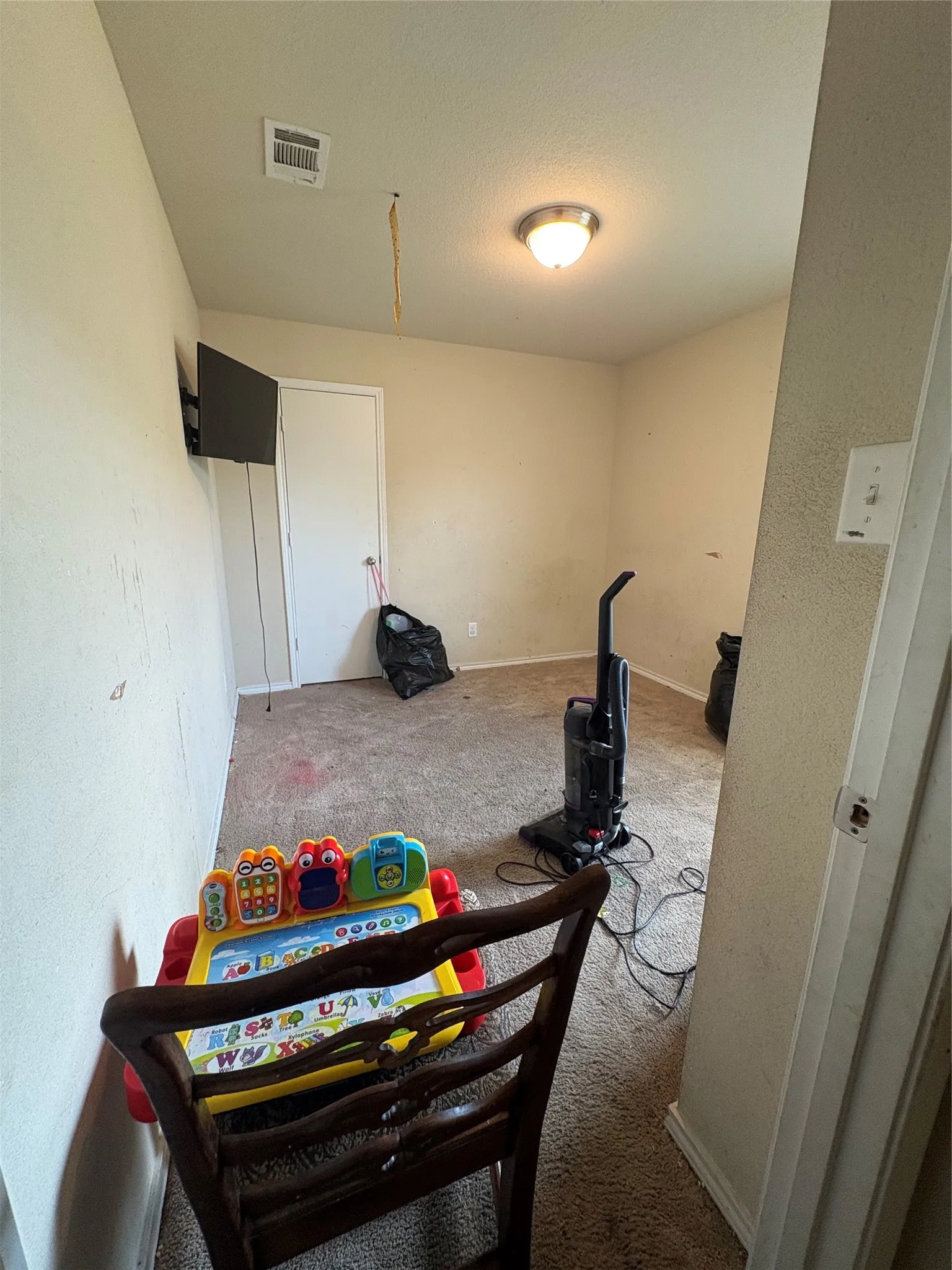 Single Family Residence For Sale in Parker County , 244 Walnut Bend Road, Springtown, Texas 76082, 4 Bedroom, 2 Bathroom, 2 Garage spaces, 1,595 Sqft, built in 2017, mls#21345528, Real Estate Agent in Springtown, Homes For Sale in Parker county, Homes For Sale in Springtown, Realtor in Springtown Texas, Real Estate Brokerage Independent Realty Texas, Luminita Cordes Realtor