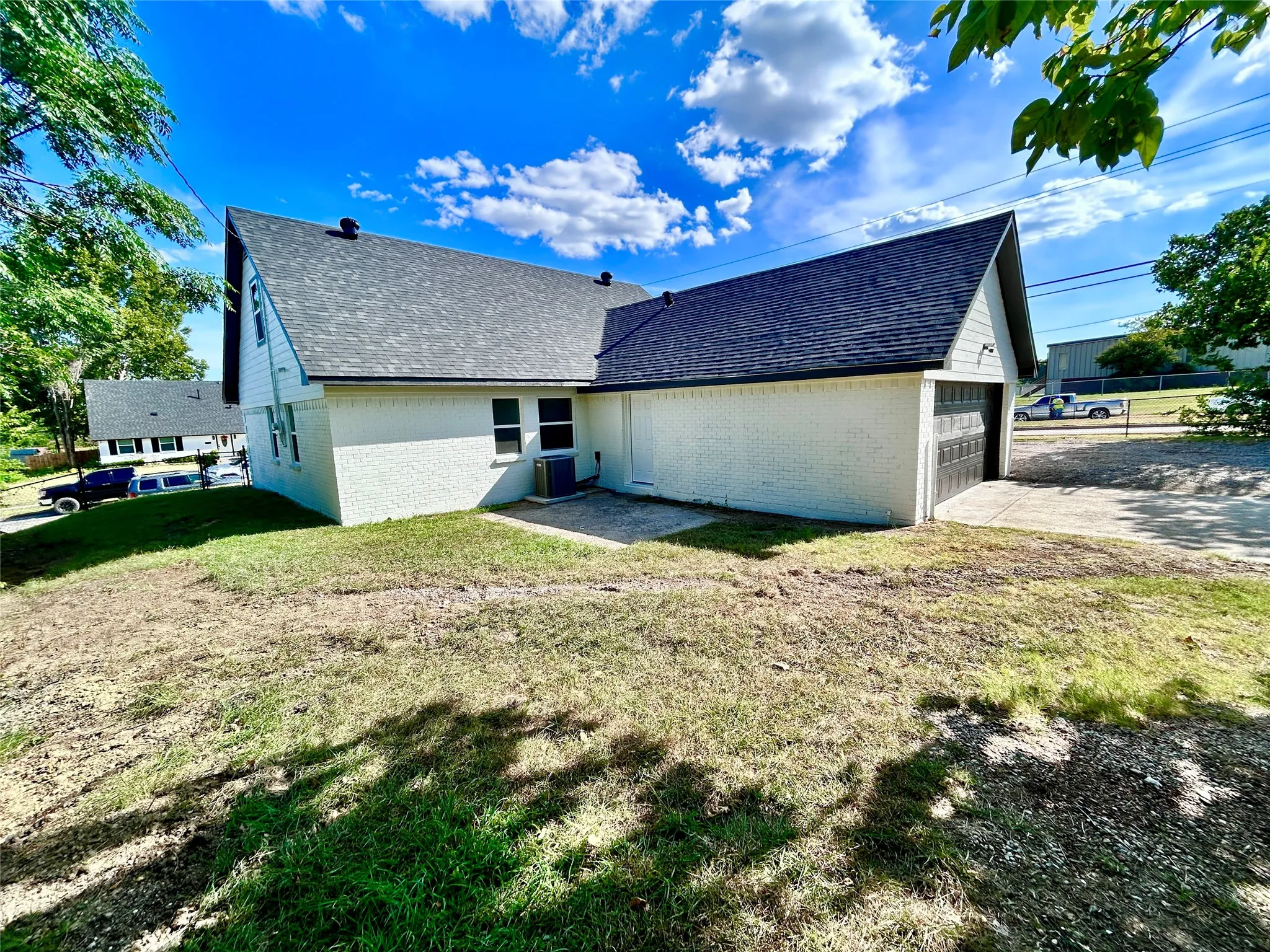 Single Family Residence For Sale in Dallas County , 1605 Indian Summer Trail, Dallas, Texas 75241, 4 Bedroom, 2 Bathroom, 2 Garage spaces, 1,938 Sqft, built in 1962, mls#21344973, Real Estate Agent in Dallas, Homes For Sale in Dallas county, Homes For Sale in Dallas, Realtor in Dallas Texas, Real Estate Brokerage Independent Realty Texas, Luminita Cordes Realtor