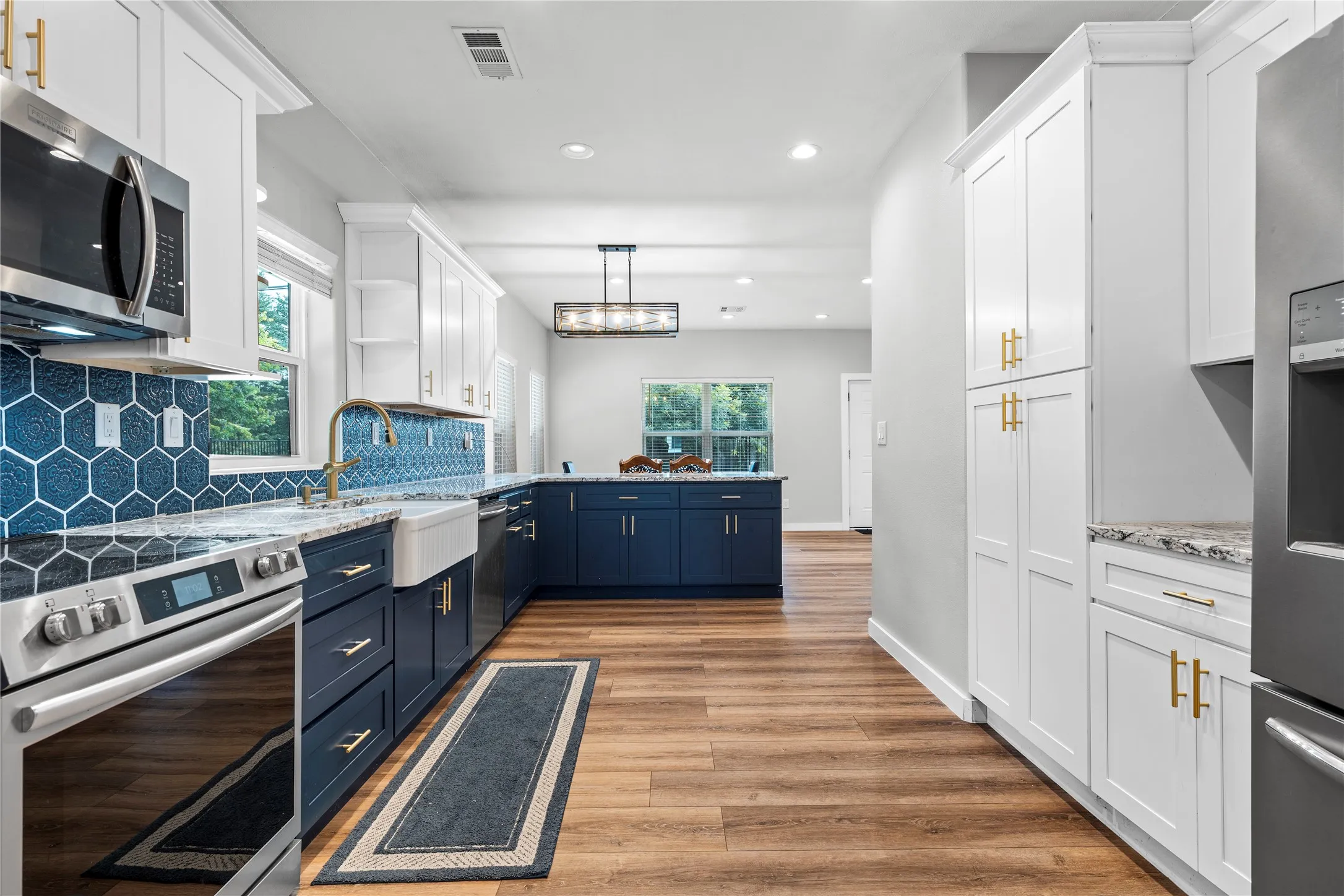 Single Family Residence For Sale in Mc Lennan County , 3008 S 3rd Street, Waco, Texas 76706, 5 Bedroom, 6 Bathroom, Garage spaces, 2,675 Sqft, built in 2023, mls#21342202, Real Estate Agent in Waco, Homes For Sale in Mc Lennan county, Homes For Sale in Waco, Realtor in Waco Texas, Real Estate Brokerage Independent Realty Texas, Luminita Cordes Realtor