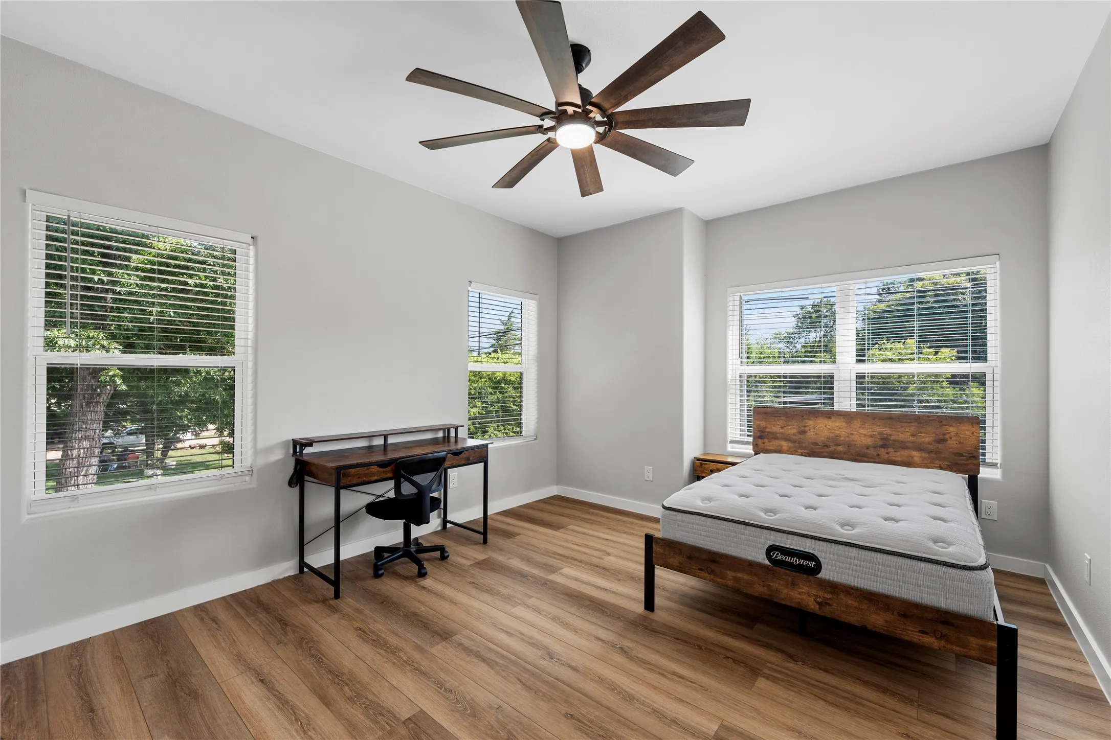 Single Family Residence For Sale in Mc Lennan County , 3008 S 3rd Street, Waco, Texas 76706, 5 Bedroom, 6 Bathroom, Garage spaces, 2,675 Sqft, built in 2023, mls#21342202, Real Estate Agent in Waco, Homes For Sale in Mc Lennan county, Homes For Sale in Waco, Realtor in Waco Texas, Real Estate Brokerage Independent Realty Texas, Luminita Cordes Realtor