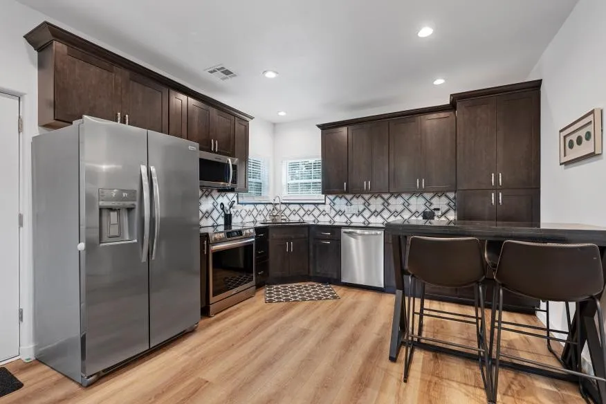 Single Family Residence For Sale in Mc Lennan County , 3008 S 3rd Street, Waco, Texas 76706, 5 Bedroom, 6 Bathroom, Garage spaces, 2,675 Sqft, built in 2023, mls#21342202, Real Estate Agent in Waco, Homes For Sale in Mc Lennan county, Homes For Sale in Waco, Realtor in Waco Texas, Real Estate Brokerage Independent Realty Texas, Luminita Cordes Realtor