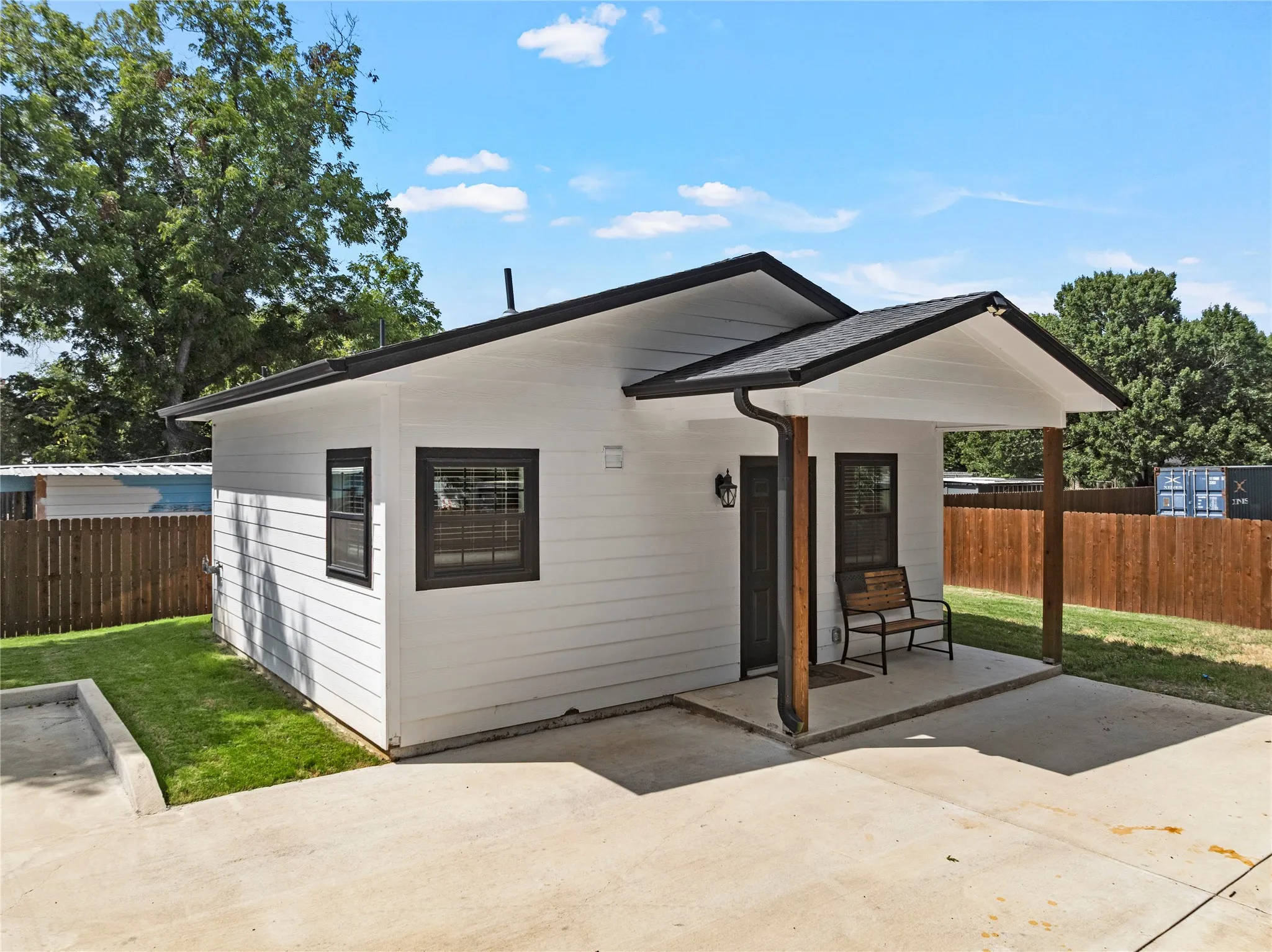 Single Family Residence For Sale in Mc Lennan County , 3008 S 3rd Street, Waco, Texas 76706, 5 Bedroom, 6 Bathroom, Garage spaces, 2,675 Sqft, built in 2023, mls#21342202, Real Estate Agent in Waco, Homes For Sale in Mc Lennan county, Homes For Sale in Waco, Realtor in Waco Texas, Real Estate Brokerage Independent Realty Texas, Luminita Cordes Realtor