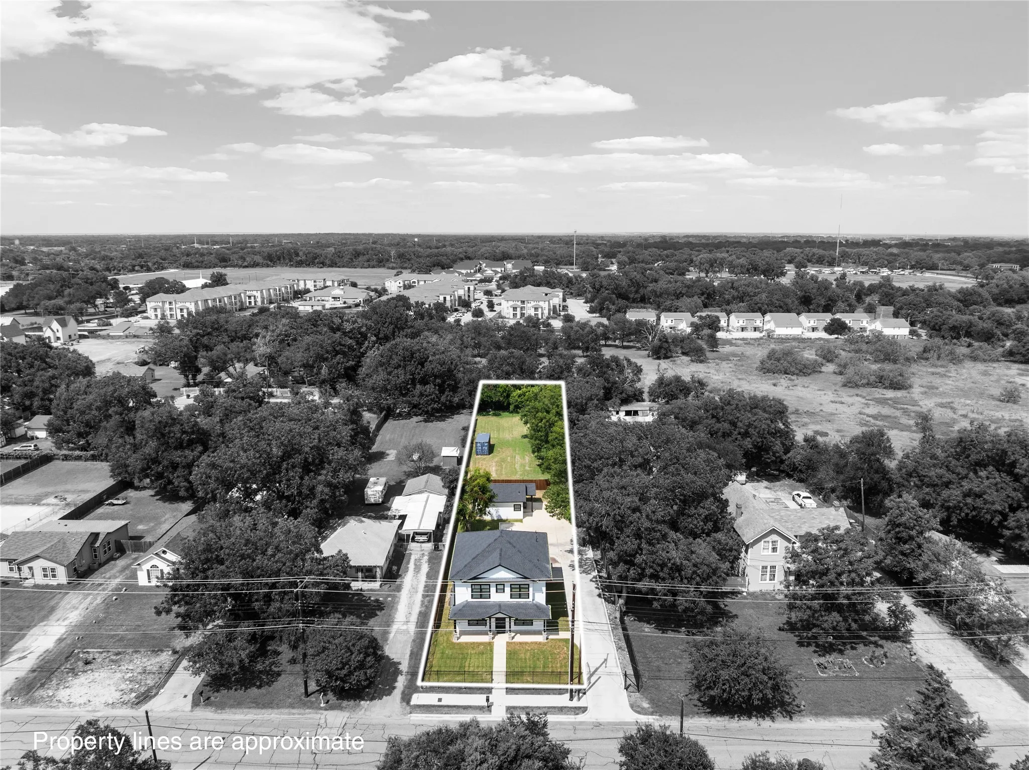 Single Family Residence For Sale in Mc Lennan County , 3008 S 3rd Street, Waco, Texas 76706, 5 Bedroom, 6 Bathroom, Garage spaces, 2,675 Sqft, built in 2023, mls#21342202, Real Estate Agent in Waco, Homes For Sale in Mc Lennan county, Homes For Sale in Waco, Realtor in Waco Texas, Real Estate Brokerage Independent Realty Texas, Luminita Cordes Realtor