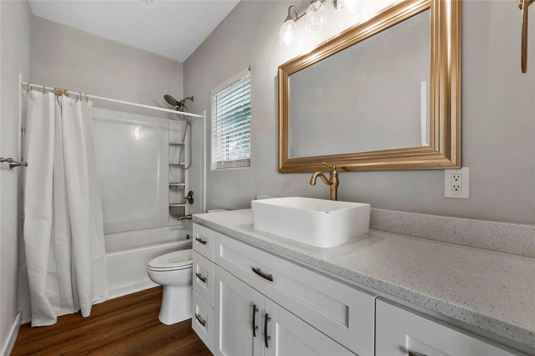 Single Family Residence For Sale in Mc Lennan County , 3008 S 3rd Street, Waco, Texas 76706, 5 Bedroom, 6 Bathroom, Garage spaces, 2,675 Sqft, built in 2023, mls#21342202, Real Estate Agent in Waco, Homes For Sale in Mc Lennan county, Homes For Sale in Waco, Realtor in Waco Texas, Real Estate Brokerage Independent Realty Texas, Luminita Cordes Realtor