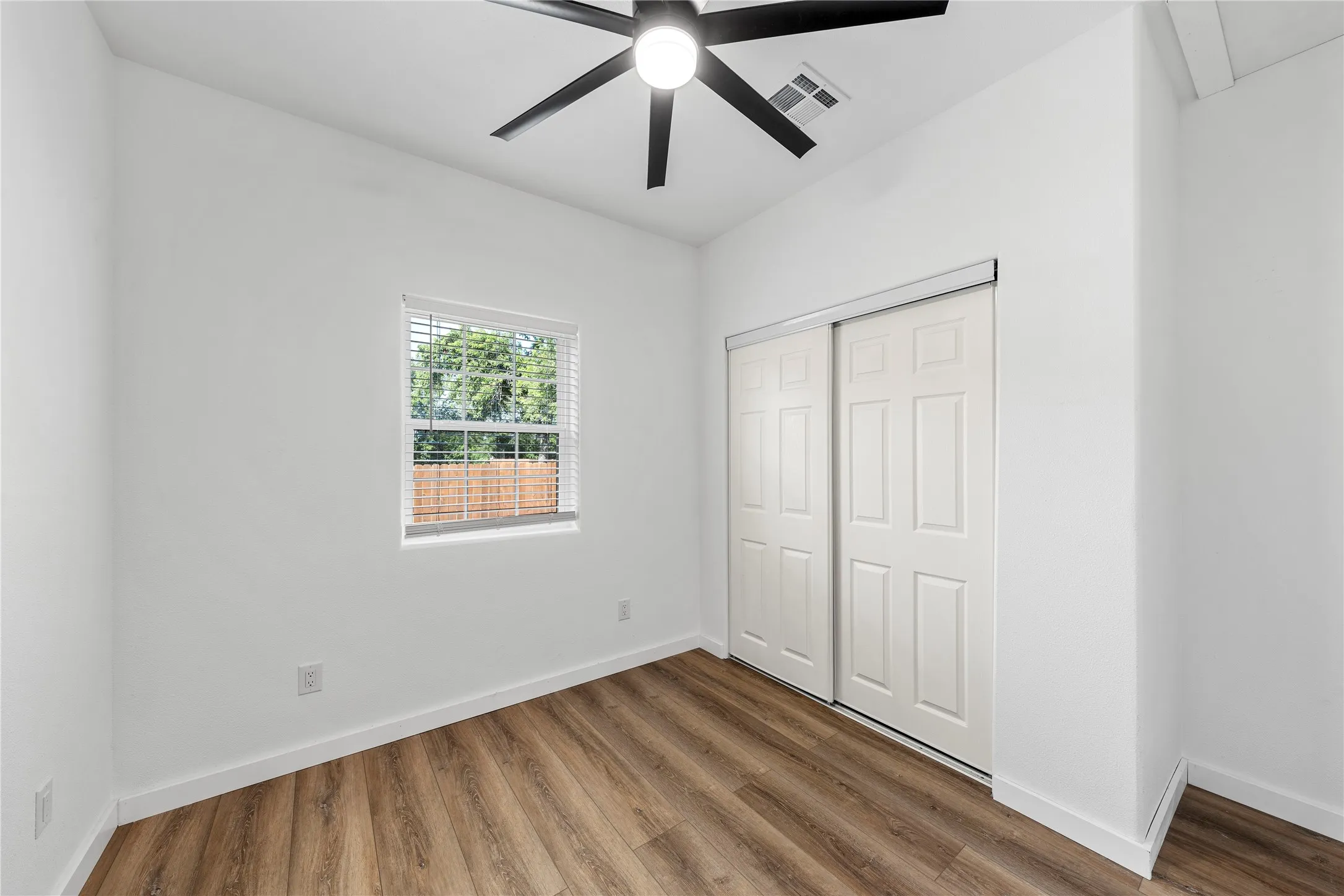 Single Family Residence For Sale in Mc Lennan County , 3008 S 3rd Street, Waco, Texas 76706, 5 Bedroom, 6 Bathroom, Garage spaces, 2,675 Sqft, built in 2023, mls#21342202, Real Estate Agent in Waco, Homes For Sale in Mc Lennan county, Homes For Sale in Waco, Realtor in Waco Texas, Real Estate Brokerage Independent Realty Texas, Luminita Cordes Realtor