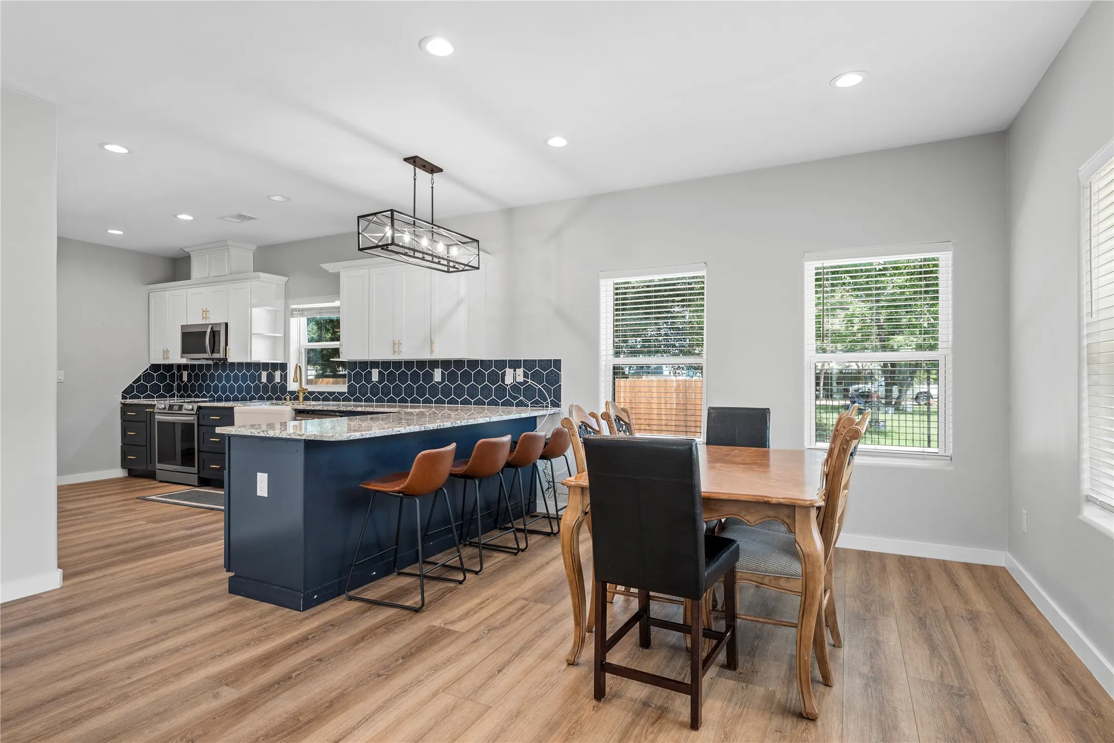 Single Family Residence For Sale in Mc Lennan County , 3008 S 3rd Street, Waco, Texas 76706, 5 Bedroom, 6 Bathroom, Garage spaces, 2,675 Sqft, built in 2023, mls#21342202, Real Estate Agent in Waco, Homes For Sale in Mc Lennan county, Homes For Sale in Waco, Realtor in Waco Texas, Real Estate Brokerage Independent Realty Texas, Luminita Cordes Realtor