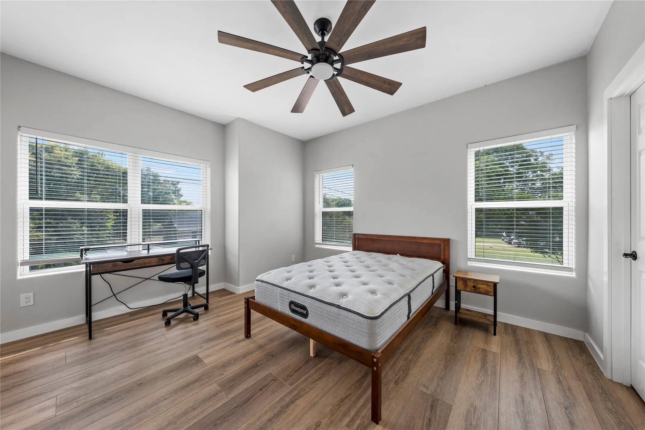 Single Family Residence For Sale in Mc Lennan County , 3008 S 3rd Street, Waco, Texas 76706, 5 Bedroom, 6 Bathroom, Garage spaces, 2,675 Sqft, built in 2023, mls#21342202, Real Estate Agent in Waco, Homes For Sale in Mc Lennan county, Homes For Sale in Waco, Realtor in Waco Texas, Real Estate Brokerage Independent Realty Texas, Luminita Cordes Realtor
