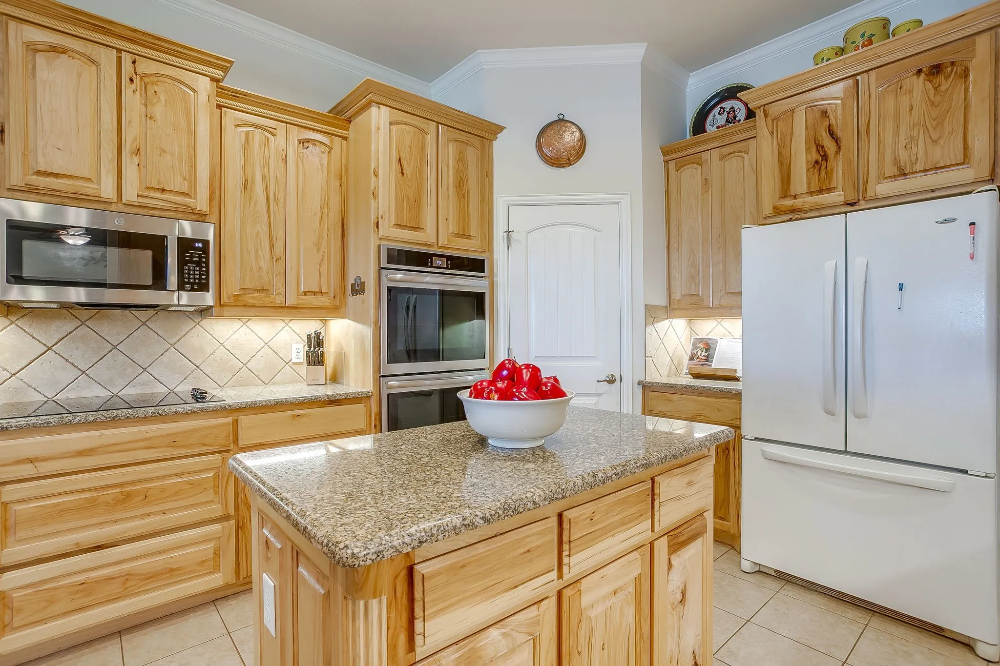 Single Family Residence For Sale in Parker County , 505 Morrow Road, Springtown, Texas 76082, 3 Bedroom, 2 Bathroom, 3 Garage spaces, 2,201 Sqft, built in 2006, mls#21343578, Real Estate Agent in Springtown, Homes For Sale in Parker county, Homes For Sale in Springtown, Realtor in Springtown Texas, Real Estate Brokerage Independent Realty Texas, Luminita Cordes Realtor