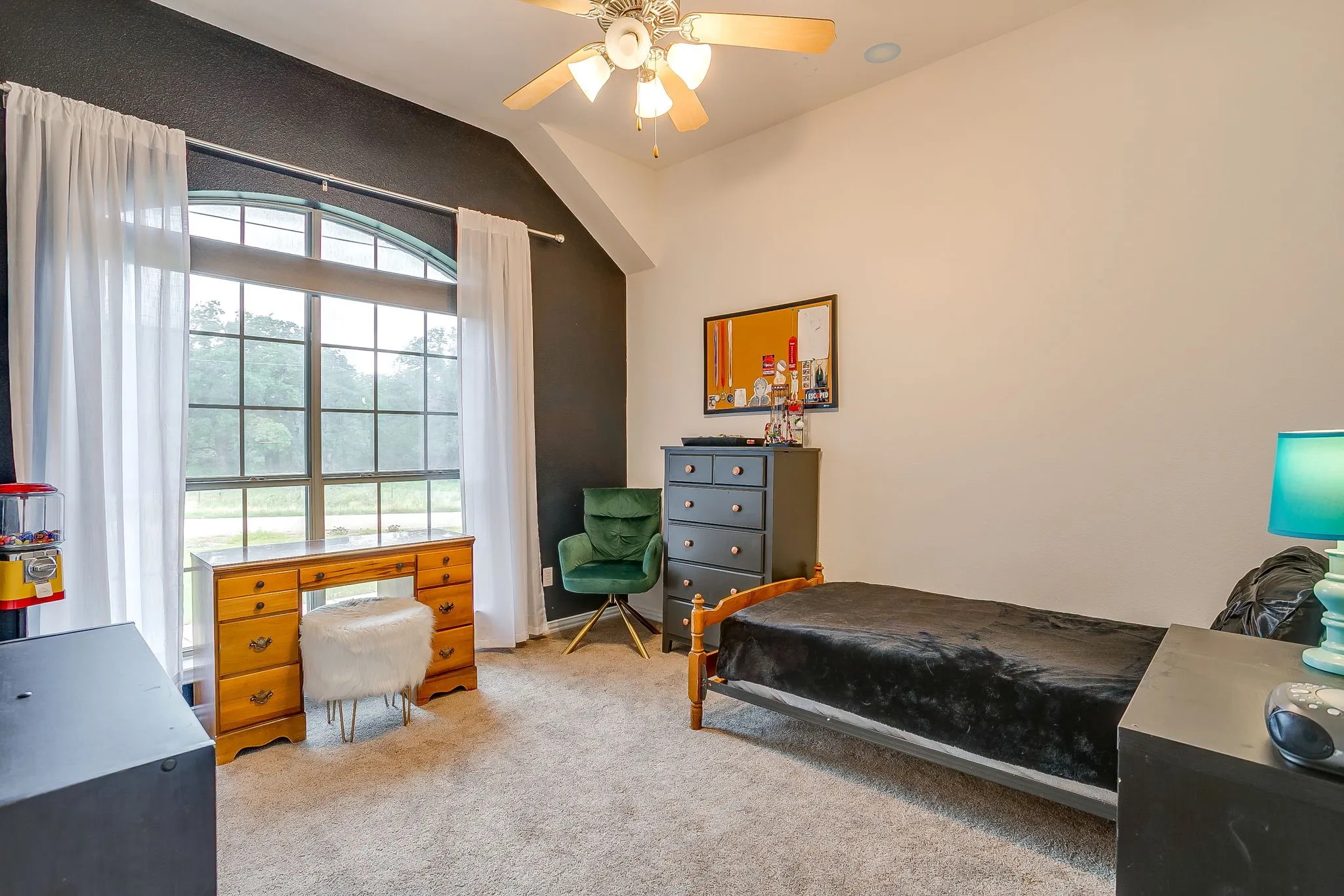 Single Family Residence For Sale in Parker County , 505 Morrow Road, Springtown, Texas 76082, 3 Bedroom, 2 Bathroom, 3 Garage spaces, 2,201 Sqft, built in 2006, mls#21343578, Real Estate Agent in Springtown, Homes For Sale in Parker county, Homes For Sale in Springtown, Realtor in Springtown Texas, Real Estate Brokerage Independent Realty Texas, Luminita Cordes Realtor