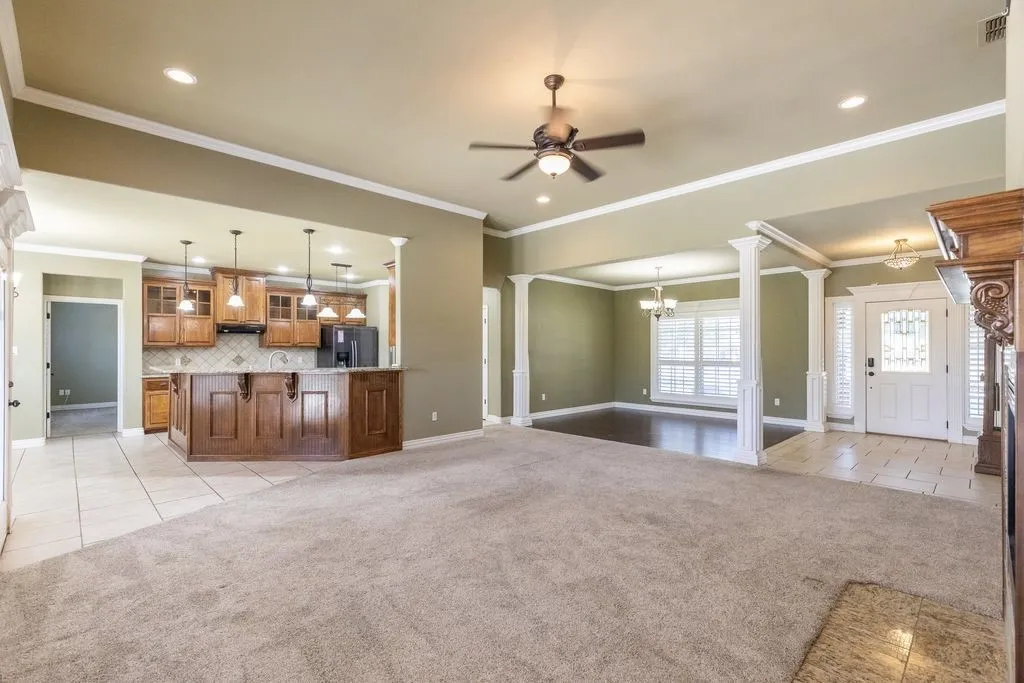 Single Family Residence For Sale in Taylor County , 173 Divide Avenue, Tuscola, Texas 79562, 4 Bedroom, 3 Bathroom, 2 Garage spaces, 2,605 Sqft, built in 2007, mls#21342003, Real Estate Agent in Tuscola, Homes For Sale in Taylor county, Homes For Sale in Tuscola, Realtor in Tuscola Texas, Real Estate Brokerage Independent Realty Texas, Luminita Cordes Realtor
