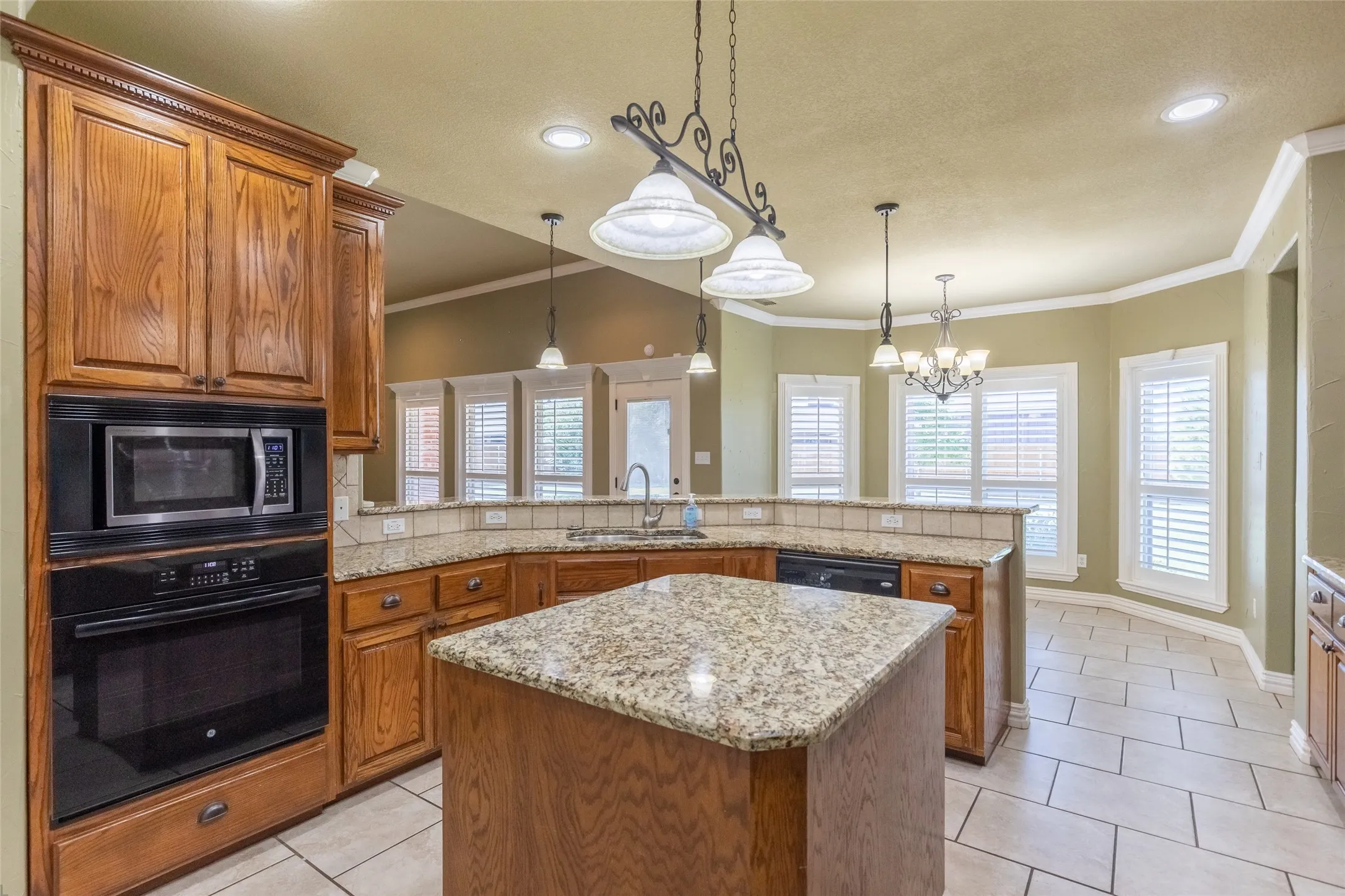 Single Family Residence For Sale in Taylor County , 173 Divide Avenue, Tuscola, Texas 79562, 4 Bedroom, 3 Bathroom, 2 Garage spaces, 2,605 Sqft, built in 2007, mls#21342003, Real Estate Agent in Tuscola, Homes For Sale in Taylor county, Homes For Sale in Tuscola, Realtor in Tuscola Texas, Real Estate Brokerage Independent Realty Texas, Luminita Cordes Realtor