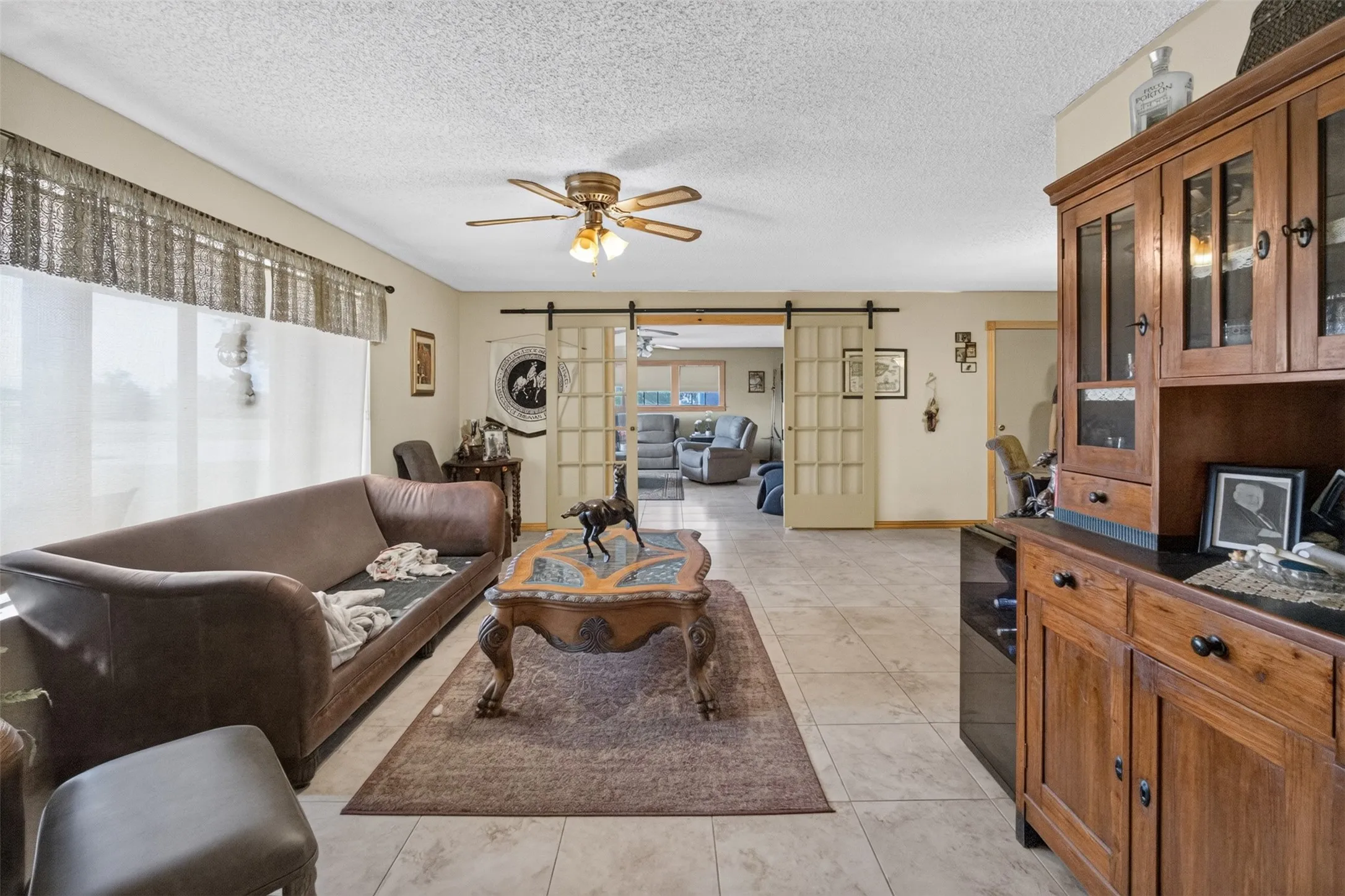 Single Family Residence For Sale in Johnson County , 12501 Fm 2331, Godley, Texas 76044, 3 Bedroom, 2 Bathroom, 2 Garage spaces, 2,430 Sqft, built in 1980, mls#21345589, Real Estate Agent in Godley, Homes For Sale in Johnson county, Homes For Sale in Godley, Realtor in Godley Texas, Real Estate Brokerage Independent Realty Texas, Luminita Cordes Realtor