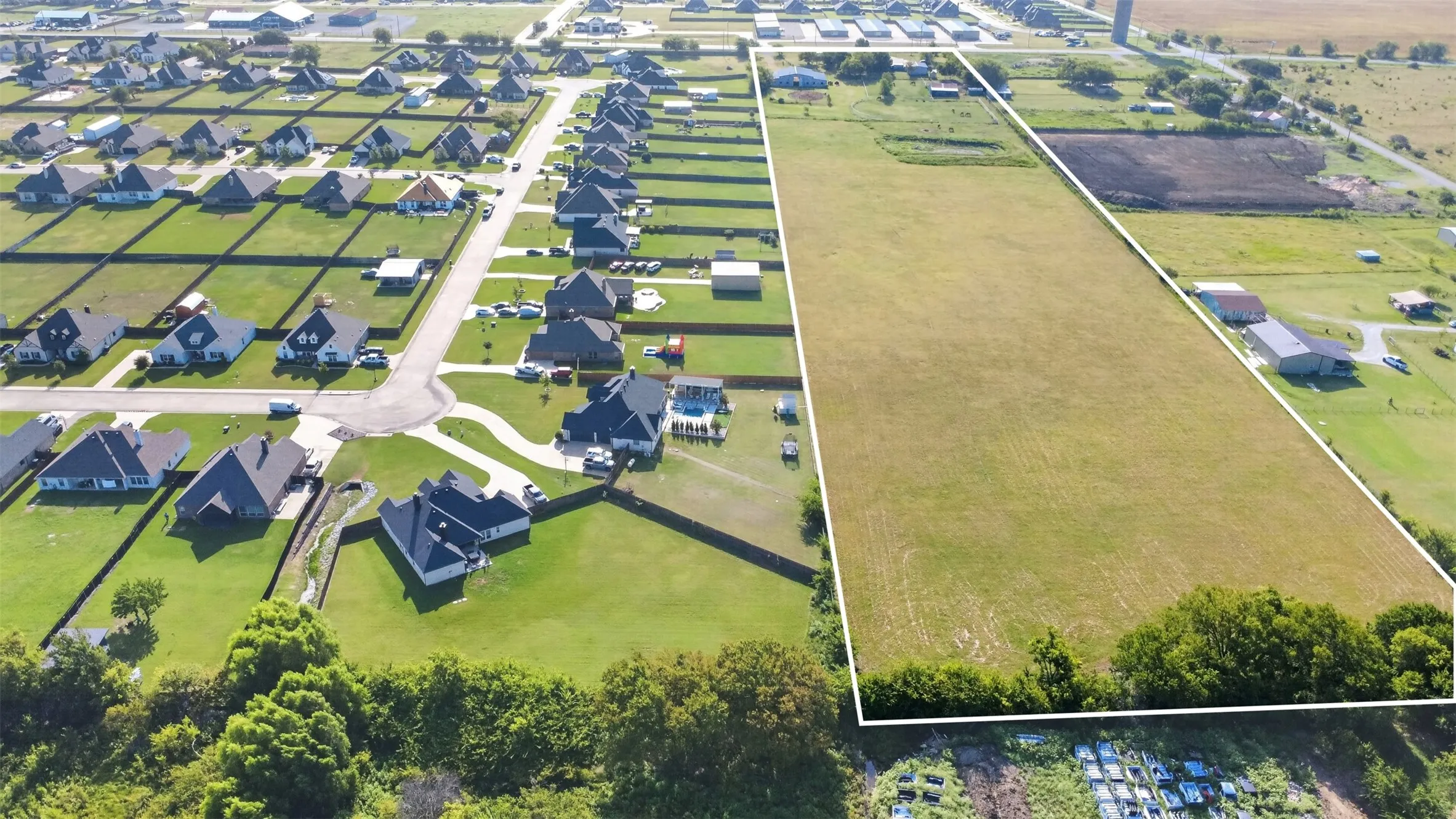 Single Family Residence For Sale in Johnson County , 12501 Fm 2331, Godley, Texas 76044, 3 Bedroom, 2 Bathroom, 2 Garage spaces, 2,430 Sqft, built in 1980, mls#21345589, Real Estate Agent in Godley, Homes For Sale in Johnson county, Homes For Sale in Godley, Realtor in Godley Texas, Real Estate Brokerage Independent Realty Texas, Luminita Cordes Realtor