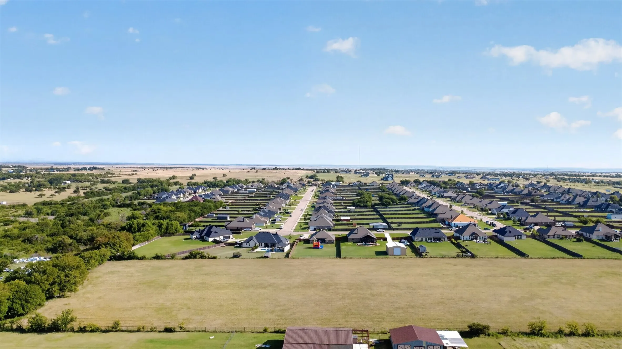 Single Family Residence For Sale in Johnson County , 12501 Fm 2331, Godley, Texas 76044, 3 Bedroom, 2 Bathroom, 2 Garage spaces, 2,430 Sqft, built in 1980, mls#21345589, Real Estate Agent in Godley, Homes For Sale in Johnson county, Homes For Sale in Godley, Realtor in Godley Texas, Real Estate Brokerage Independent Realty Texas, Luminita Cordes Realtor