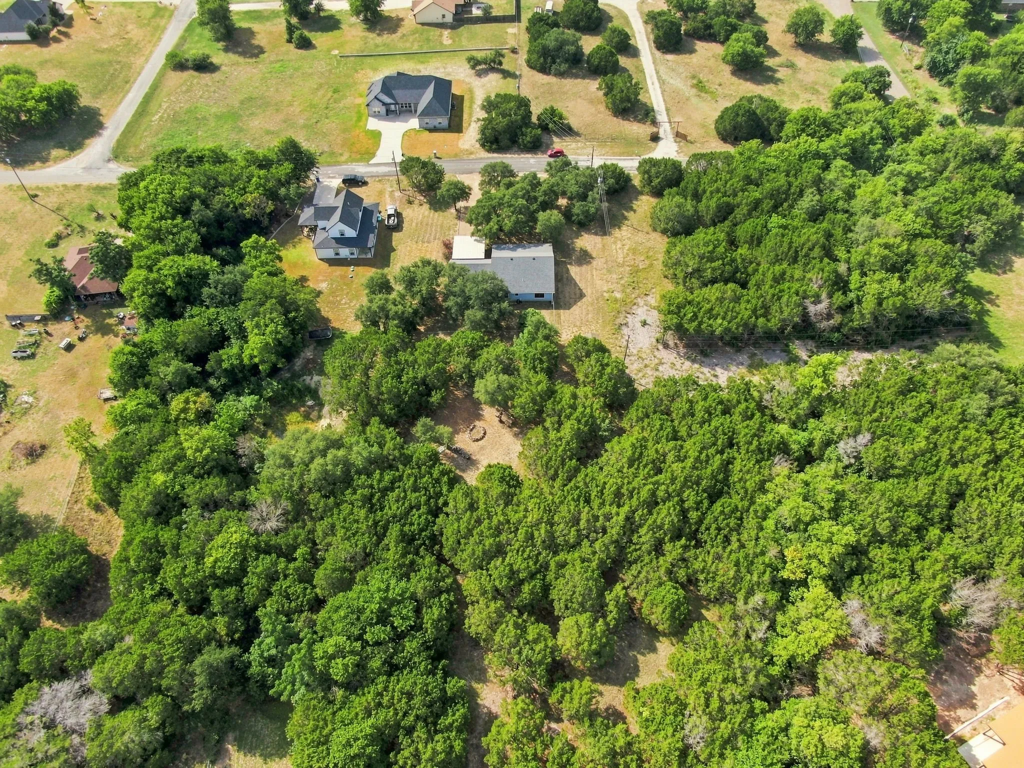 Single Family Residence For Sale in Hill County , 125 Deer Shadow Circle, Whitney, Texas 76692, 3 Bedroom, 2 Bathroom, 2 Garage spaces, 1,368 Sqft, built in 2007, mls#21345583, Real Estate Agent in Whitney, Homes For Sale in Hill county, Homes For Sale in Whitney, Realtor in Whitney Texas, Real Estate Brokerage Independent Realty Texas, Luminita Cordes Realtor