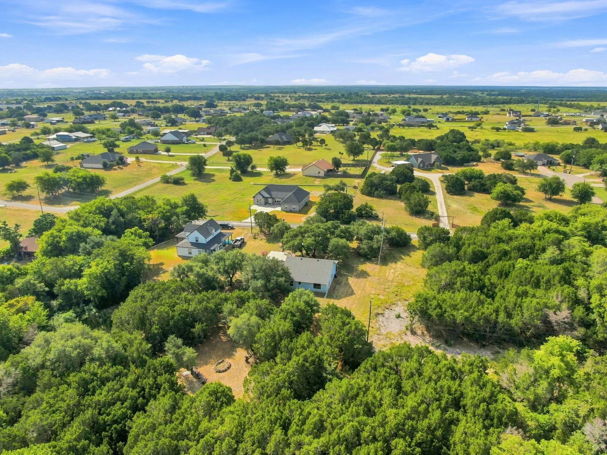 Single Family Residence For Sale in Hill County , 125 Deer Shadow Circle, Whitney, Texas 76692, 3 Bedroom, 2 Bathroom, 2 Garage spaces, 1,368 Sqft, built in 2007, mls#21345583, Real Estate Agent in Whitney, Homes For Sale in Hill county, Homes For Sale in Whitney, Realtor in Whitney Texas, Real Estate Brokerage Independent Realty Texas, Luminita Cordes Realtor