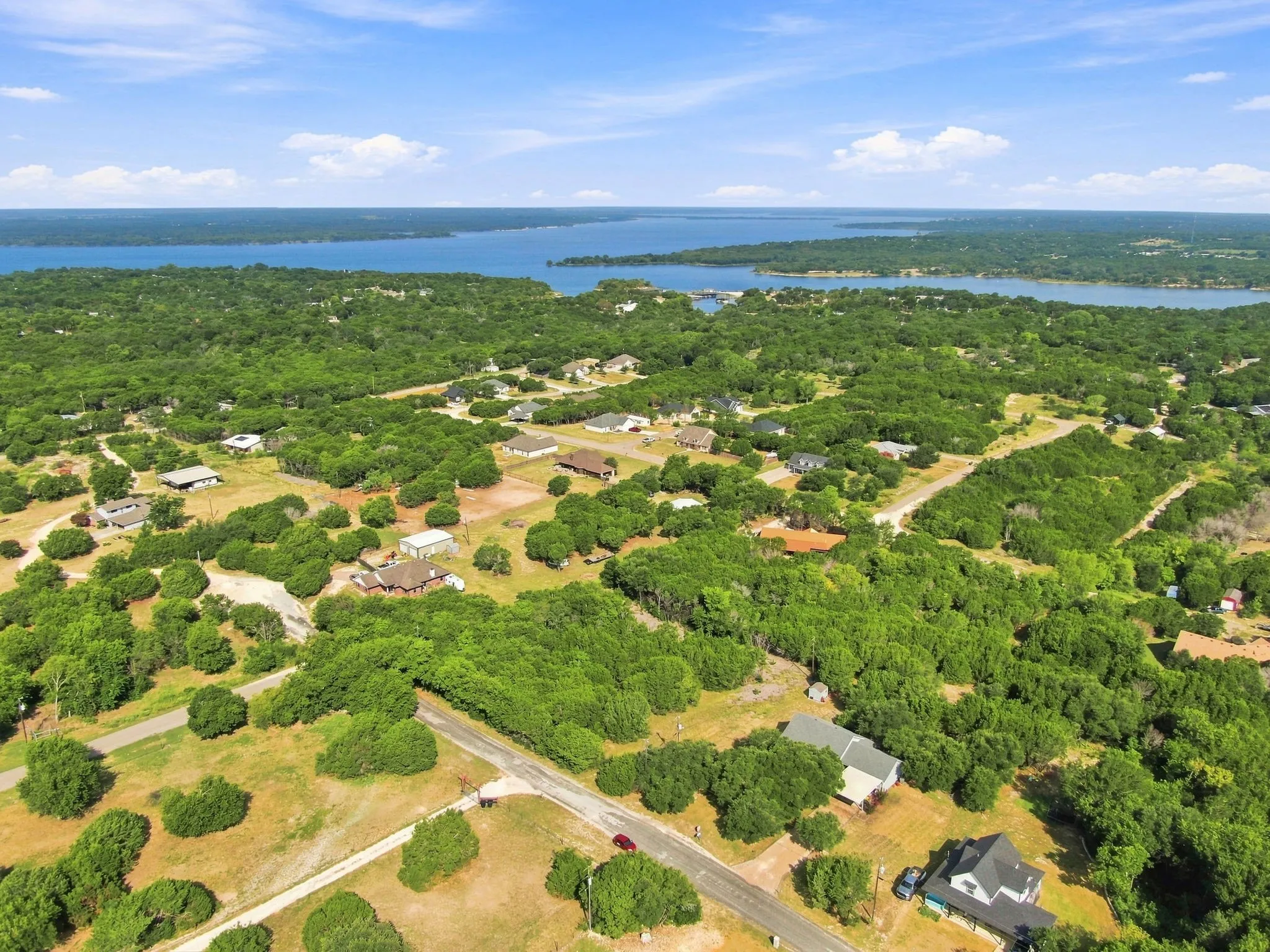 Single Family Residence For Sale in Hill County , 125 Deer Shadow Circle, Whitney, Texas 76692, 3 Bedroom, 2 Bathroom, 2 Garage spaces, 1,368 Sqft, built in 2007, mls#21345583, Real Estate Agent in Whitney, Homes For Sale in Hill county, Homes For Sale in Whitney, Realtor in Whitney Texas, Real Estate Brokerage Independent Realty Texas, Luminita Cordes Realtor