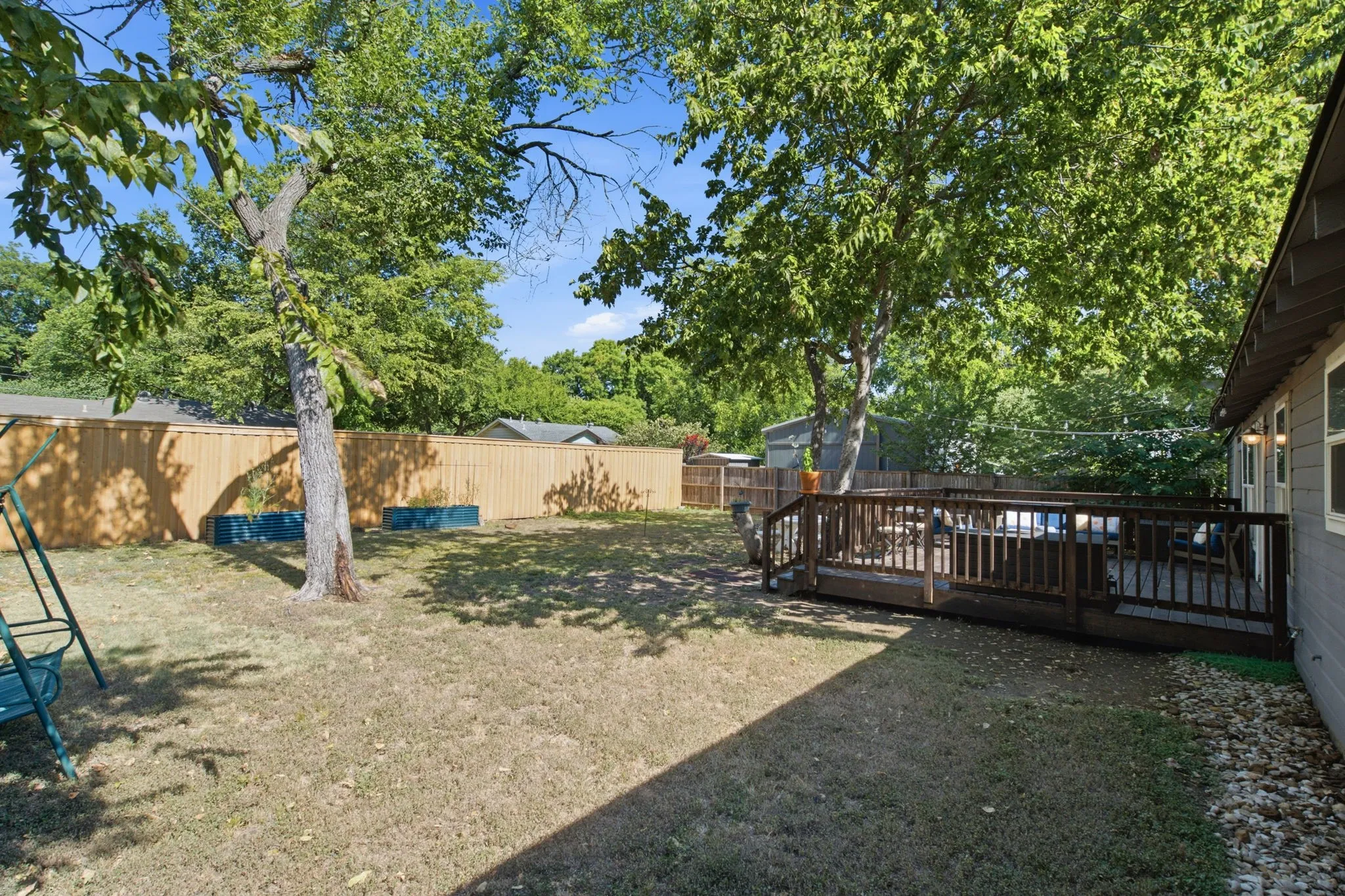 Single Family Residence For Sale in Denton County , 1001 N Carroll Boulevard, Denton, Texas 76201, 3 Bedroom, 1 Bathroom, Garage spaces, 1,144 Sqft, built in 1962, mls#21302568, Real Estate Agent in Denton, Homes For Sale in Denton county, Homes For Sale in Denton, Realtor in Denton Texas, Real Estate Brokerage Independent Realty Texas, Luminita Cordes Realtor