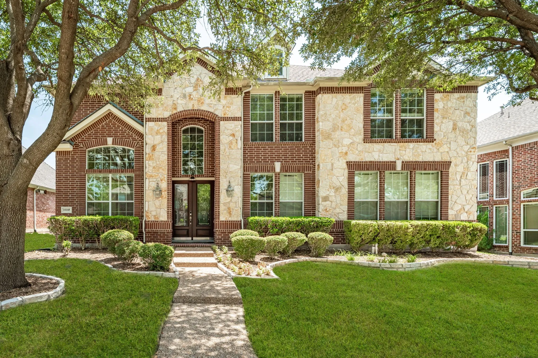 Single Family Residence For Sale in Collin County , 10185 Burnt Mill Lane, Frisco, Texas 75035, 4 Bedroom, 4 Bathroom, 3 Garage spaces, 3,836 Sqft, built in 2007, mls#21338735, Real Estate Agent in Frisco, Homes For Sale in Collin county, Homes For Sale in Frisco, Realtor in Frisco Texas, Real Estate Brokerage Independent Realty Texas, Luminita Cordes Realtor