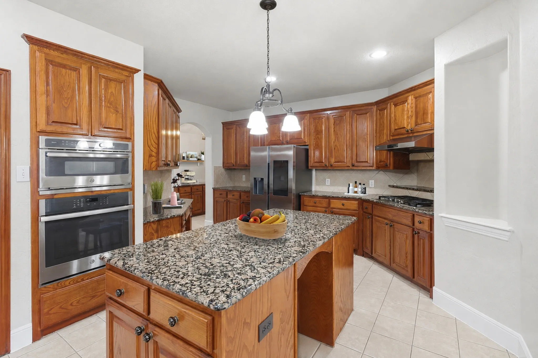 Kitchen With A Few Items That Were Added Virtually.