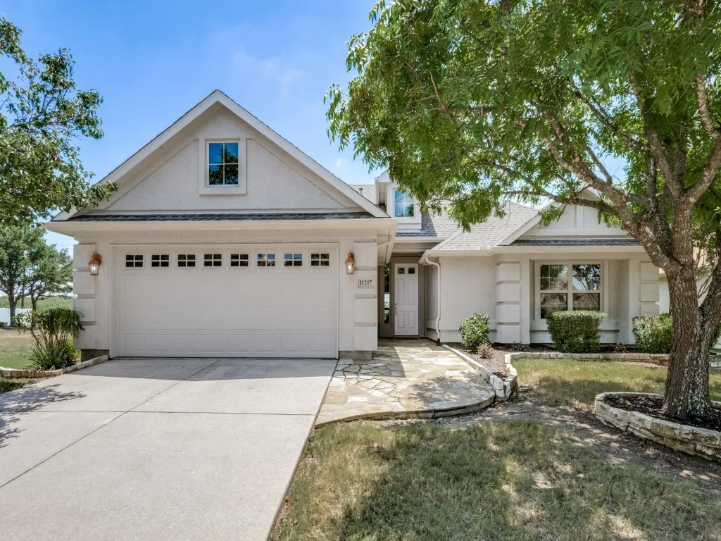 Fresh exterior paint brightens this beautiful home at 11217 Southerland Drive!