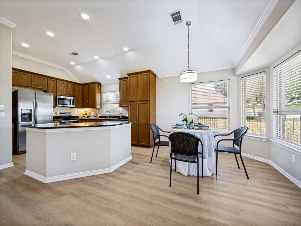 Single Family Residence For Sale in Denton County , 11217 Southerland Drive, Denton, Texas 76207, 2 Bedroom, 2 Bathroom, 2 Garage spaces, 1,586 Sqft, built in 2008, mls#21345061, Real Estate Agent in Denton, Homes For Sale in Denton county, Homes For Sale in Denton, Realtor in Denton Texas, Real Estate Brokerage Independent Realty Texas, Luminita Cordes Realtor