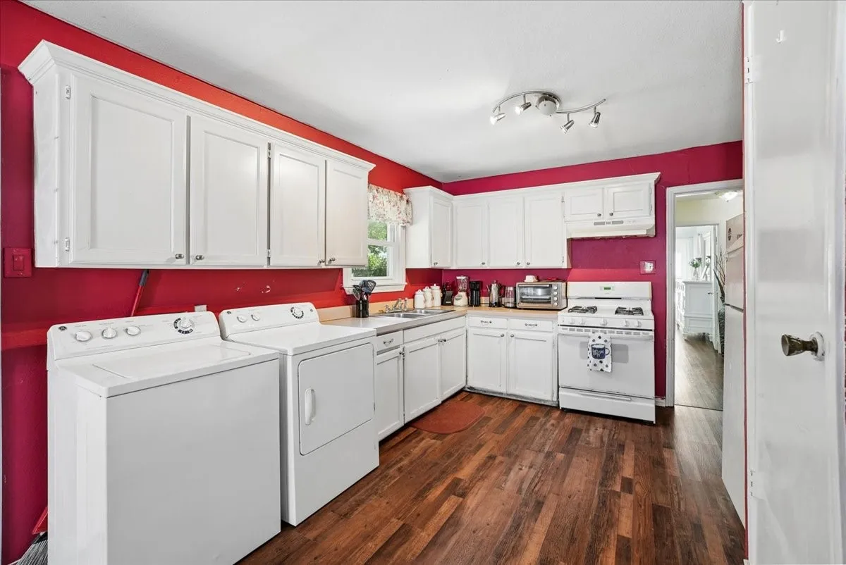 Single Family Residence For Sale in Tarrant County , 6667 Jannie Street, North Richland Hills, Texas 76180, 2 Bedroom, 1 Bathroom, 1 Garage spaces, 1,060 Sqft, built in 1953, mls#21343379, Real Estate Agent in North Richland Hills, Homes For Sale in Tarrant county, Homes For Sale in North Richland Hills, Realtor in North Richland Hills Texas, Real Estate Brokerage Independent Realty Texas, Luminita Cordes Realtor