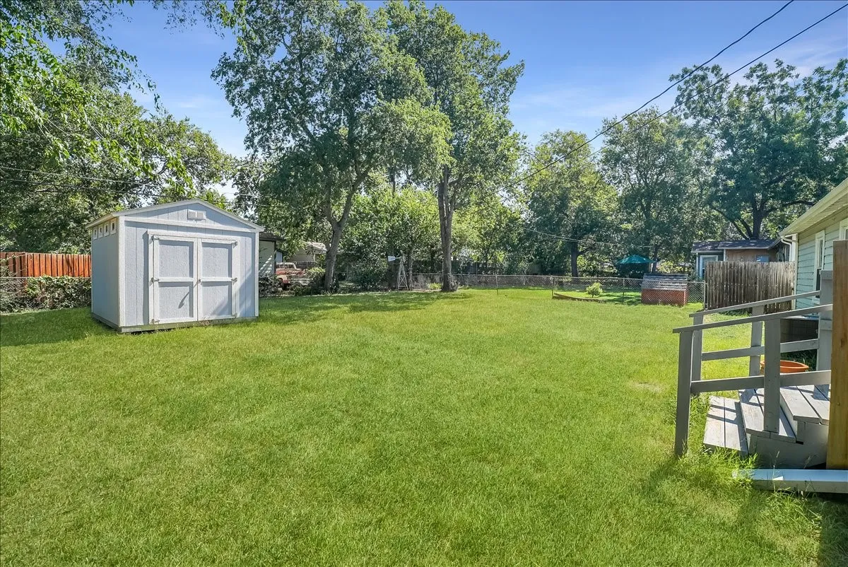 Single Family Residence For Sale in Tarrant County , 6667 Jannie Street, North Richland Hills, Texas 76180, 2 Bedroom, 1 Bathroom, 1 Garage spaces, 1,060 Sqft, built in 1953, mls#21343379, Real Estate Agent in North Richland Hills, Homes For Sale in Tarrant county, Homes For Sale in North Richland Hills, Realtor in North Richland Hills Texas, Real Estate Brokerage Independent Realty Texas, Luminita Cordes Realtor