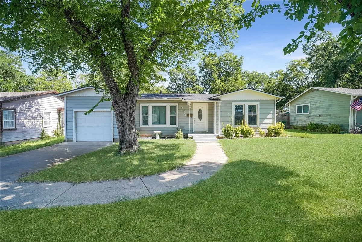 Single Family Residence For Sale in Tarrant County , 6667 Jannie Street, North Richland Hills, Texas 76180, 2 Bedroom, 1 Bathroom, 1 Garage spaces, 1,060 Sqft, built in 1953, mls#21343379, Real Estate Agent in North Richland Hills, Homes For Sale in Tarrant county, Homes For Sale in North Richland Hills, Realtor in North Richland Hills Texas, Real Estate Brokerage Independent Realty Texas, Luminita Cordes Realtor