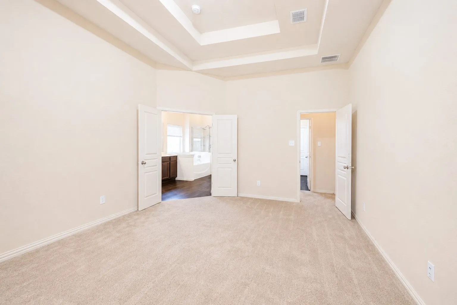 Single Family Residence For Sale in Tarrant County , 7420 Rose Crest Boulevard, Forest Hill, Texas 76140, 4 Bedroom, 2 Bathroom, 2 Garage spaces, 2,194 Sqft, built in 2015, mls#21332236, Real Estate Agent in Forest Hill, Homes For Sale in Tarrant county, Homes For Sale in Forest Hill, Realtor in Forest Hill Texas, Real Estate Brokerage Independent Realty Texas, Luminita Cordes Realtor