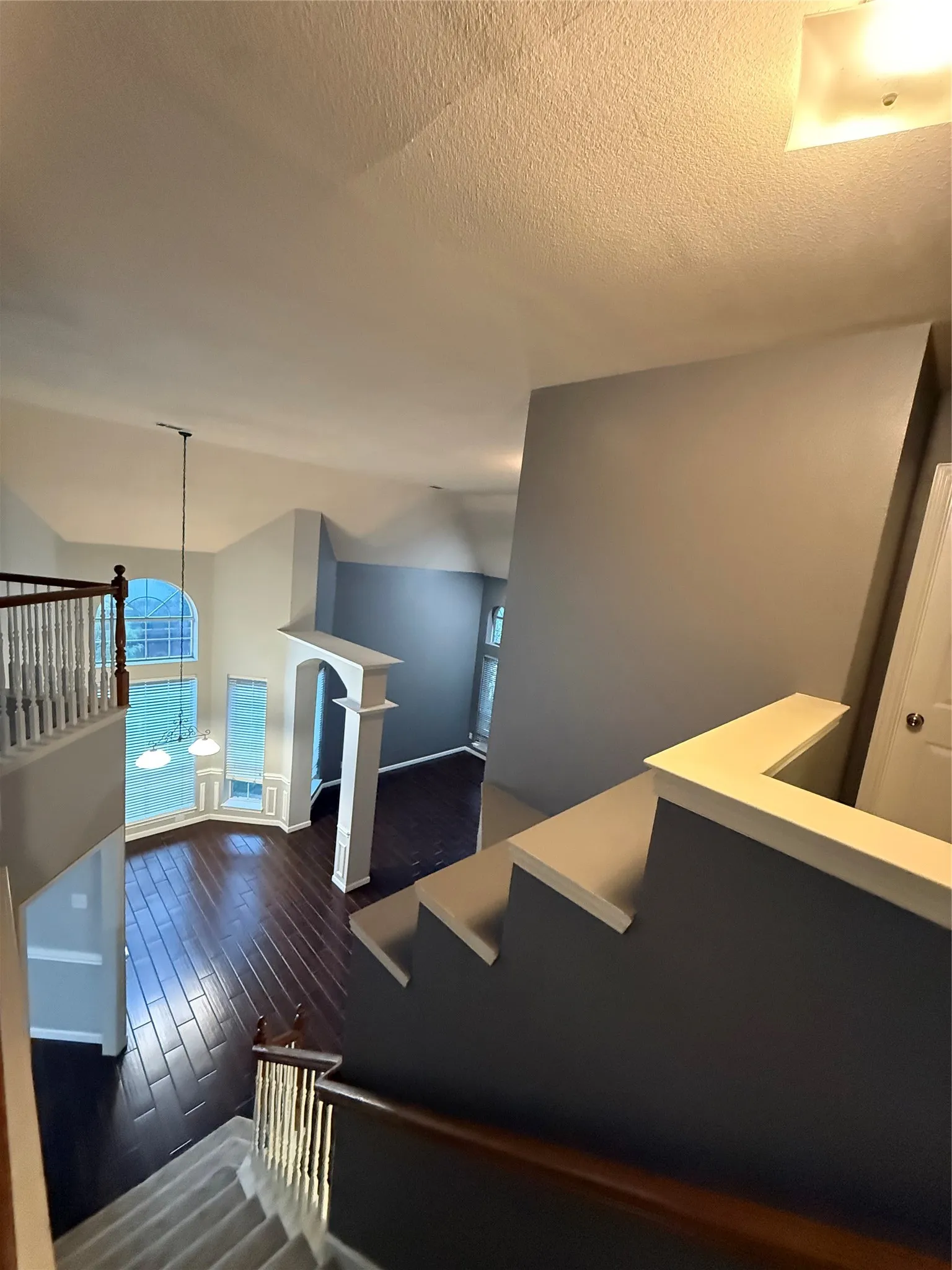 Single Family Residence For Rent in Dallas County , 9702 Windy Hollow Drive, Irving, Texas 75063, 4 Bedroom, 5 Bathroom, 2 Garage spaces, 2,986 Sqft, built in 1996, mls#21345715, Real Estate Agent in Irving, Homes For Rent in Dallas county, Homes For Rent in Irving, Realtor in Irving Texas, Real Estate Brokerage Independent Realty Texas, Luminita Cordes Realtor