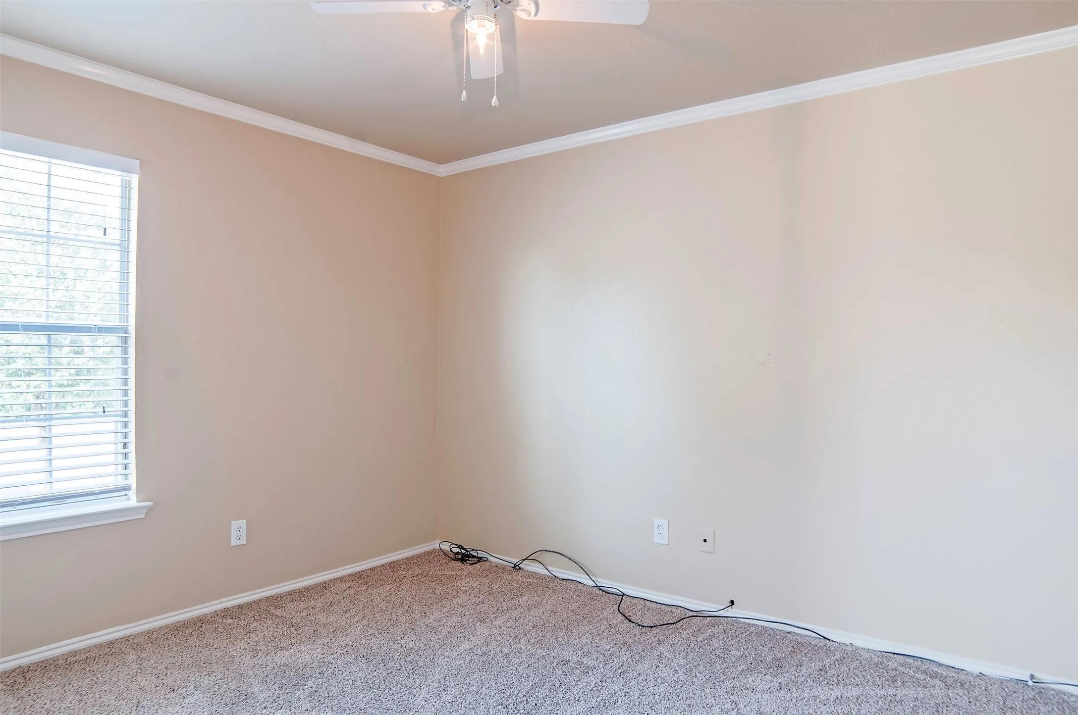 Single Family Residence For Rent in Kaufman County , 2056 Old Glory Lane, Heartland, Texas 75126, 3 Bedroom, 2 Bathroom, 2 Garage spaces, 1,770 Sqft, built in 2006, Price $1,925, mls#21345730, Real Estate Agent in Heartland, Homes For Rent in Kaufman county, Homes For Rent in Heartland, Realtor in Heartland Texas, Real Estate Brokerage Independent Realty Texas, Luminita Cordes Realtor