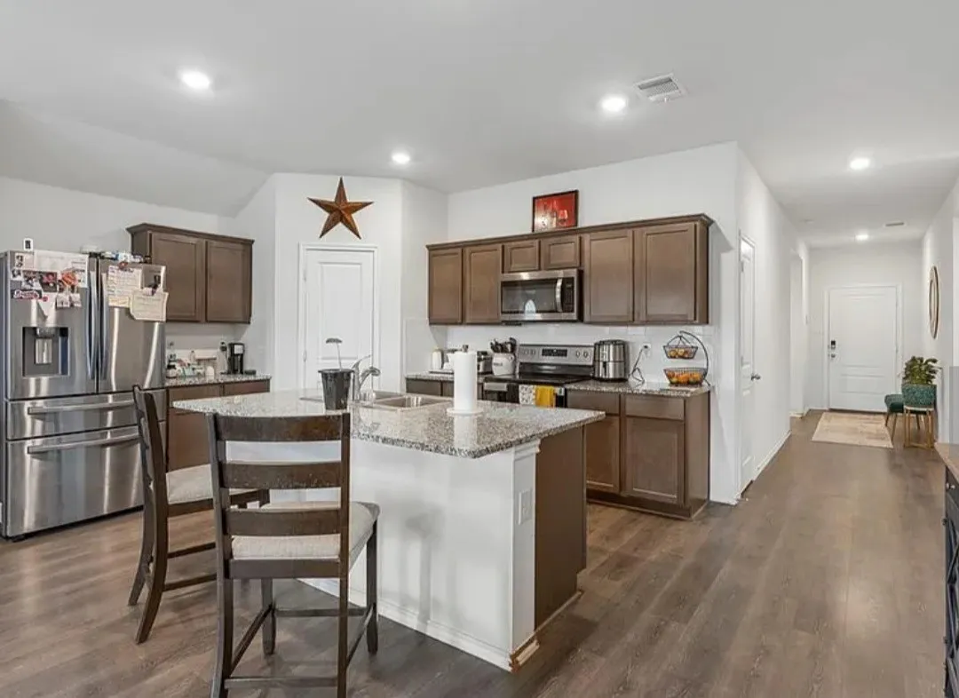 Single Family Residence For Rent in Collin County , 1304 Lowhill Drive, Royse City, Texas 75189, 4 Bedroom, 2 Bathroom, 2 Garage spaces, 1,843 Sqft, built in 2021, mls#21345734, Real Estate Agent in Royse City, Homes For Rent in Collin county, Homes For Rent in Royse City, Realtor in Royse City Texas, Real Estate Brokerage Independent Realty Texas, Luminita Cordes Realtor