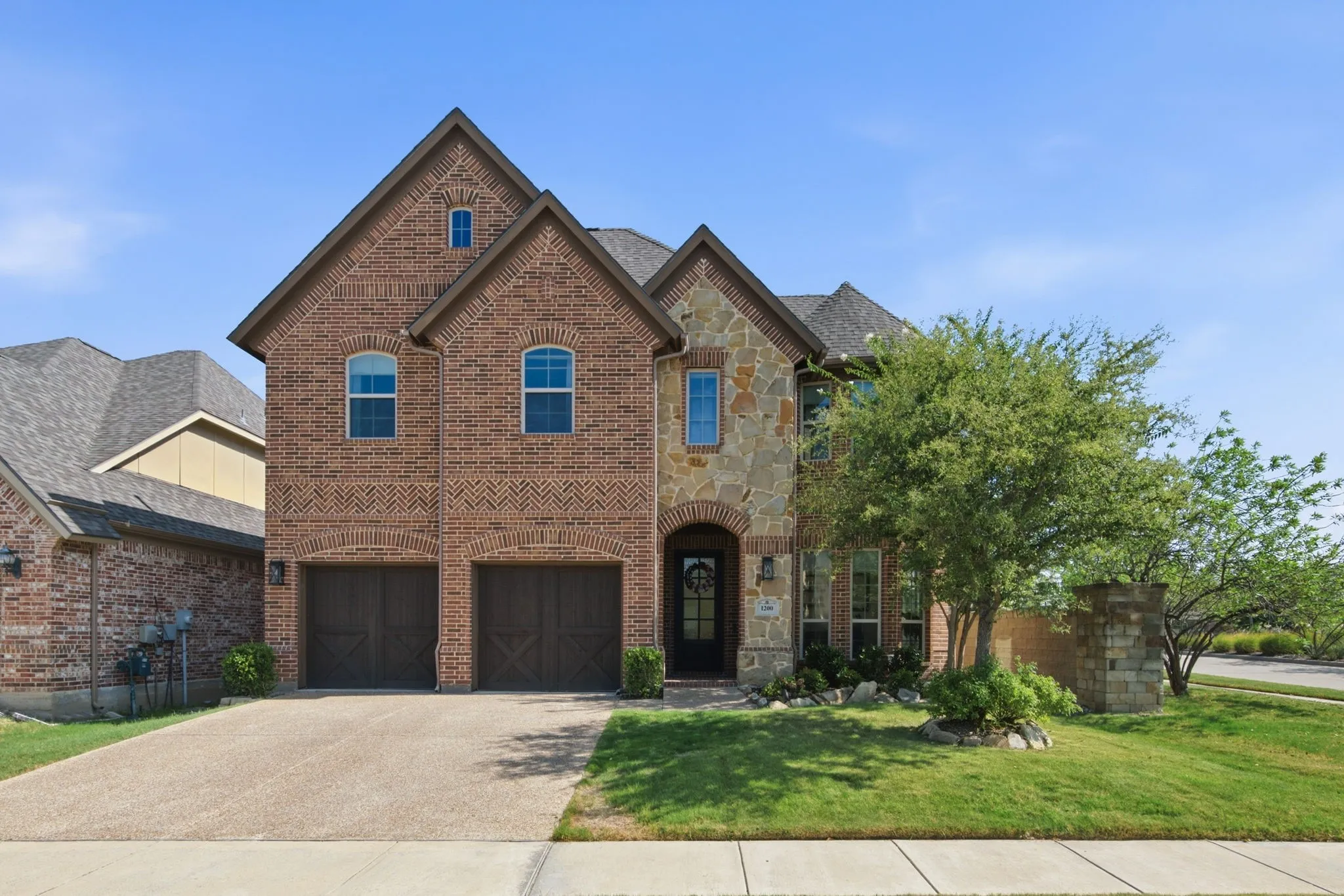 Single Family Residence For Sale in Denton County , 1200 Grant Avenue, Lantana, Texas 76226, 4 Bedroom, 3 Bathroom, 2 Garage spaces, 3,219 Sqft, built in 2014, mls#21343046, Real Estate Agent in Lantana, Homes For Sale in Denton county, Homes For Sale in Lantana, Realtor in Lantana Texas, Real Estate Brokerage Independent Realty Texas, Luminita Cordes Realtor