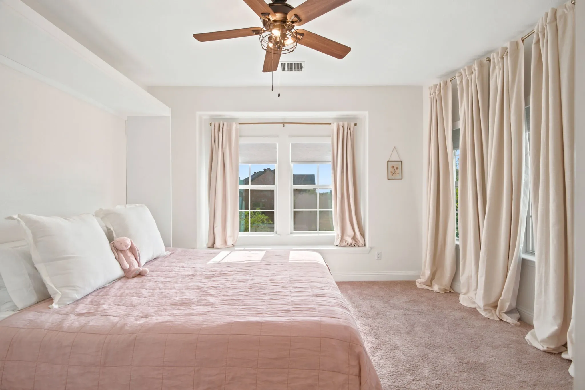 Single Family Residence For Sale in Denton County , 1200 Grant Avenue, Lantana, Texas 76226, 4 Bedroom, 3 Bathroom, 2 Garage spaces, 3,219 Sqft, built in 2014, mls#21343046, Real Estate Agent in Lantana, Homes For Sale in Denton county, Homes For Sale in Lantana, Realtor in Lantana Texas, Real Estate Brokerage Independent Realty Texas, Luminita Cordes Realtor